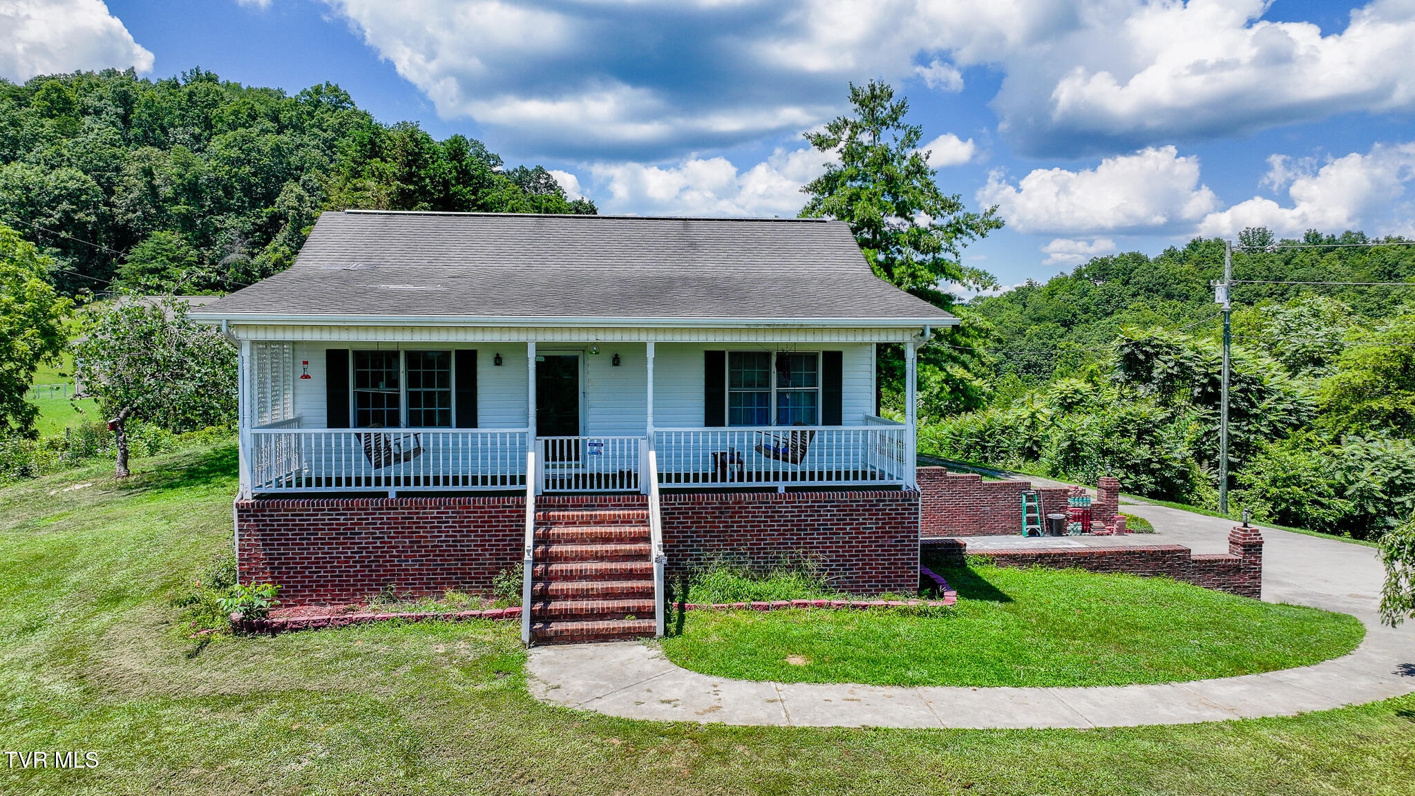 124 Maple Crest Circle