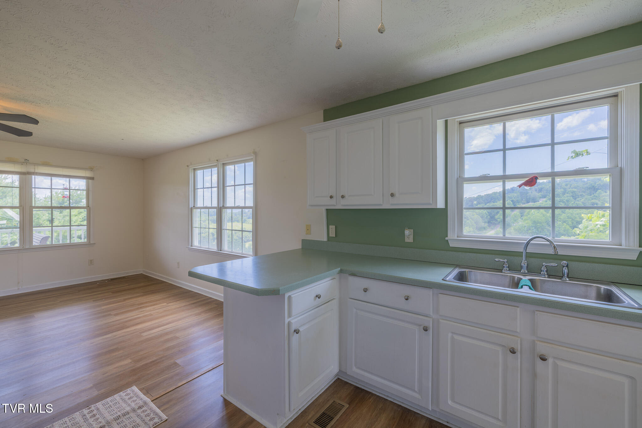124 Maple Crest Circle