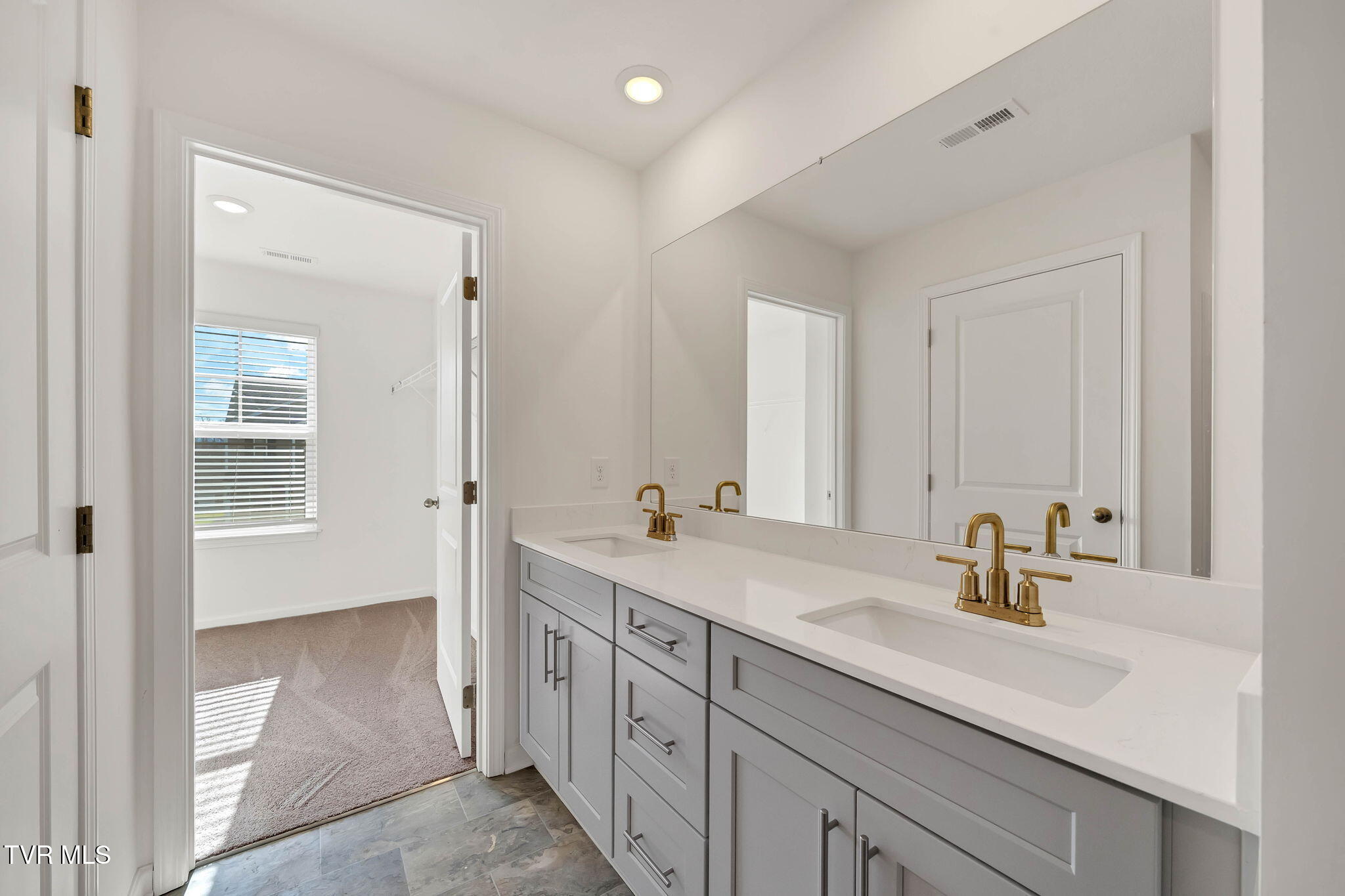 1146 Aspen Terrace