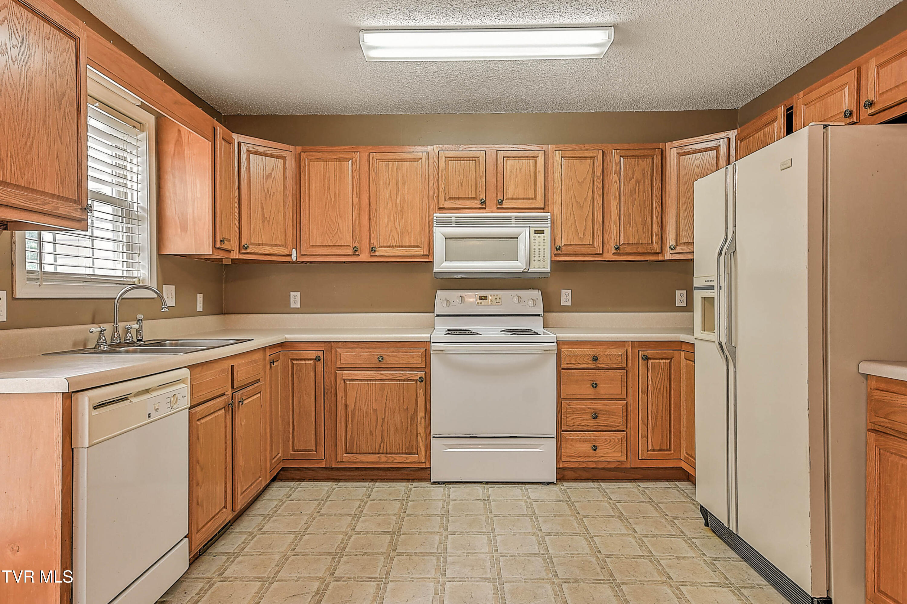 44 Tulip Grove Circle, 3