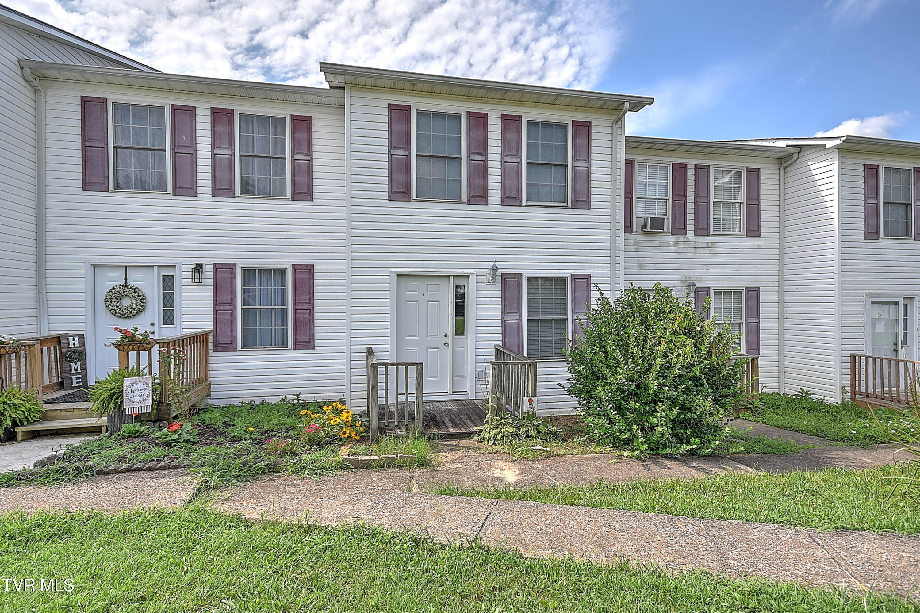 44 Tulip Grove Circle, 3