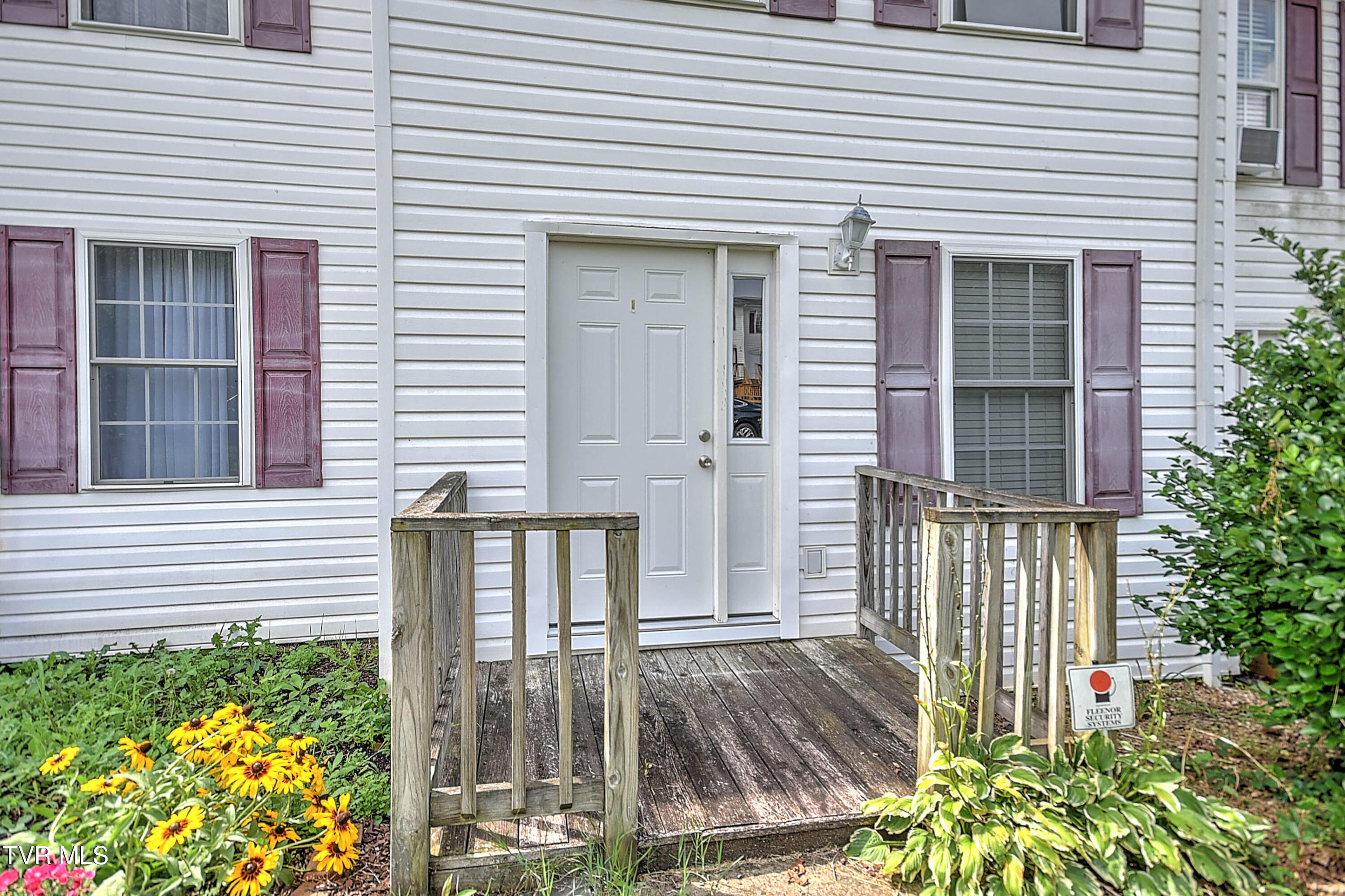 44 Tulip Grove Circle, 3