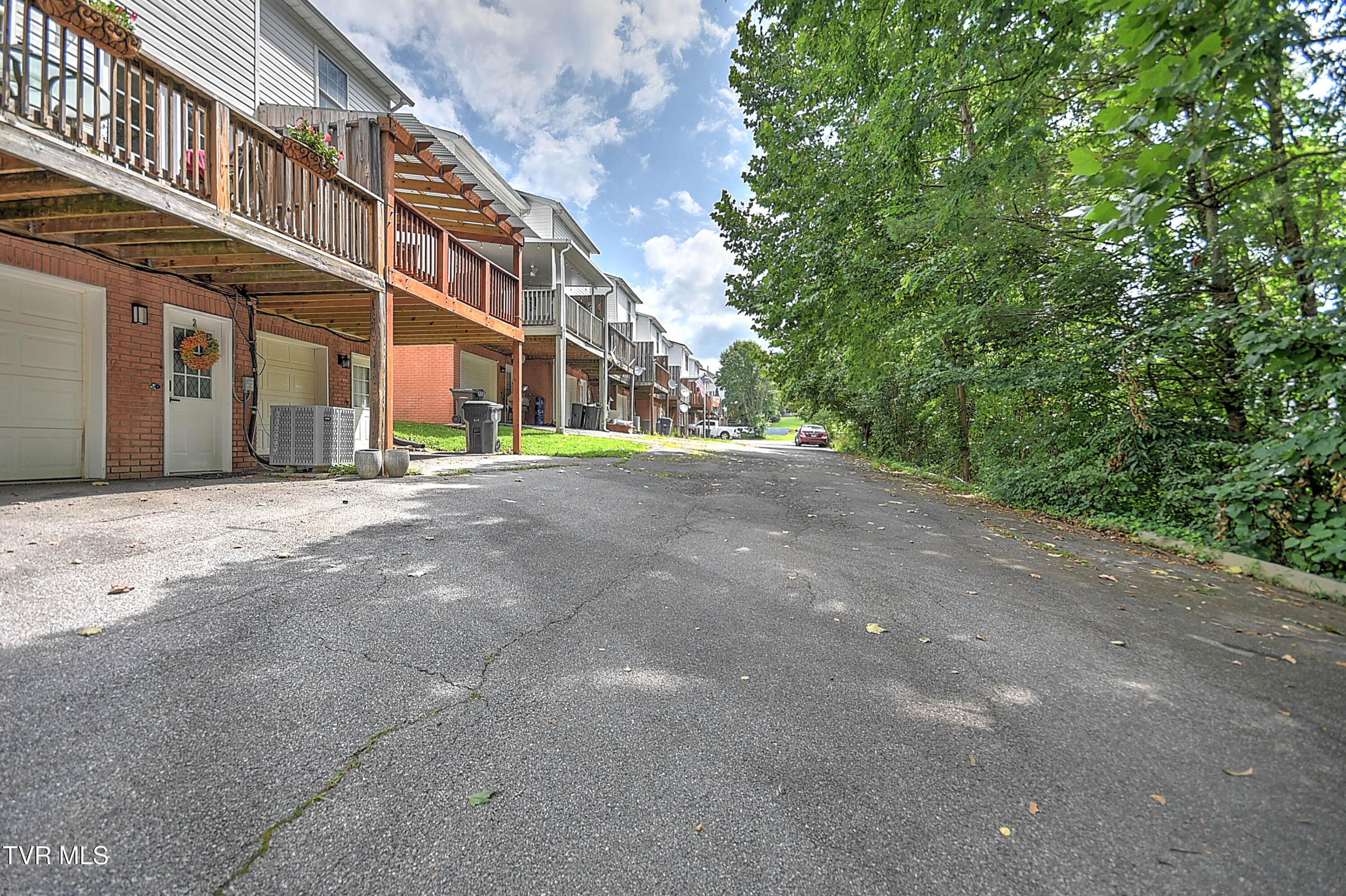 44 Tulip Grove Circle, 3
