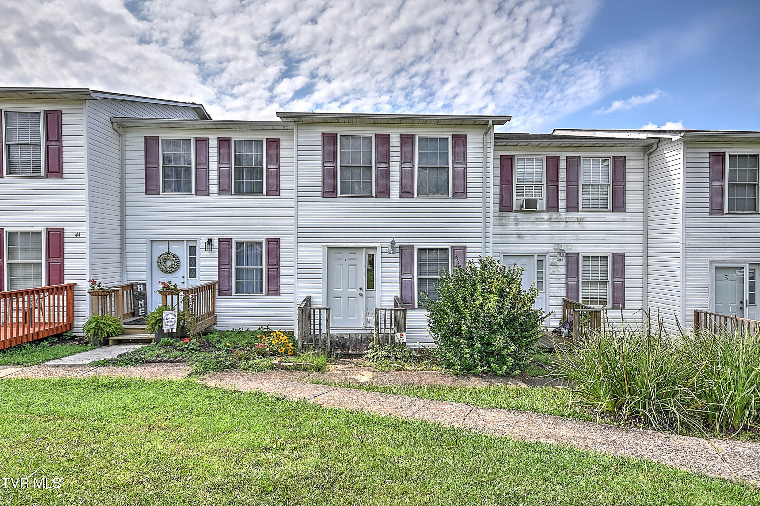 44 Tulip Grove Circle, 3