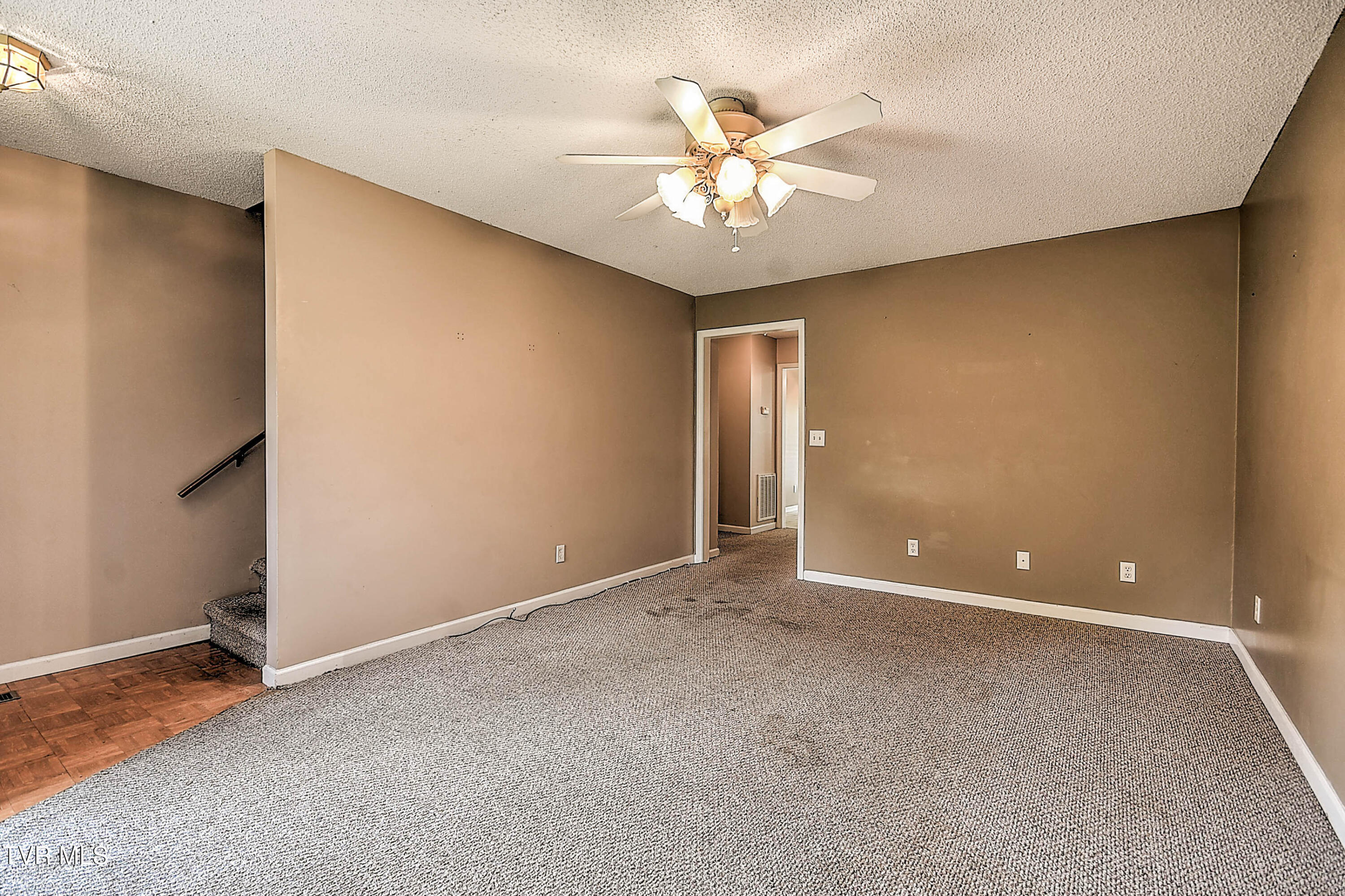 44 Tulip Grove Circle, 3