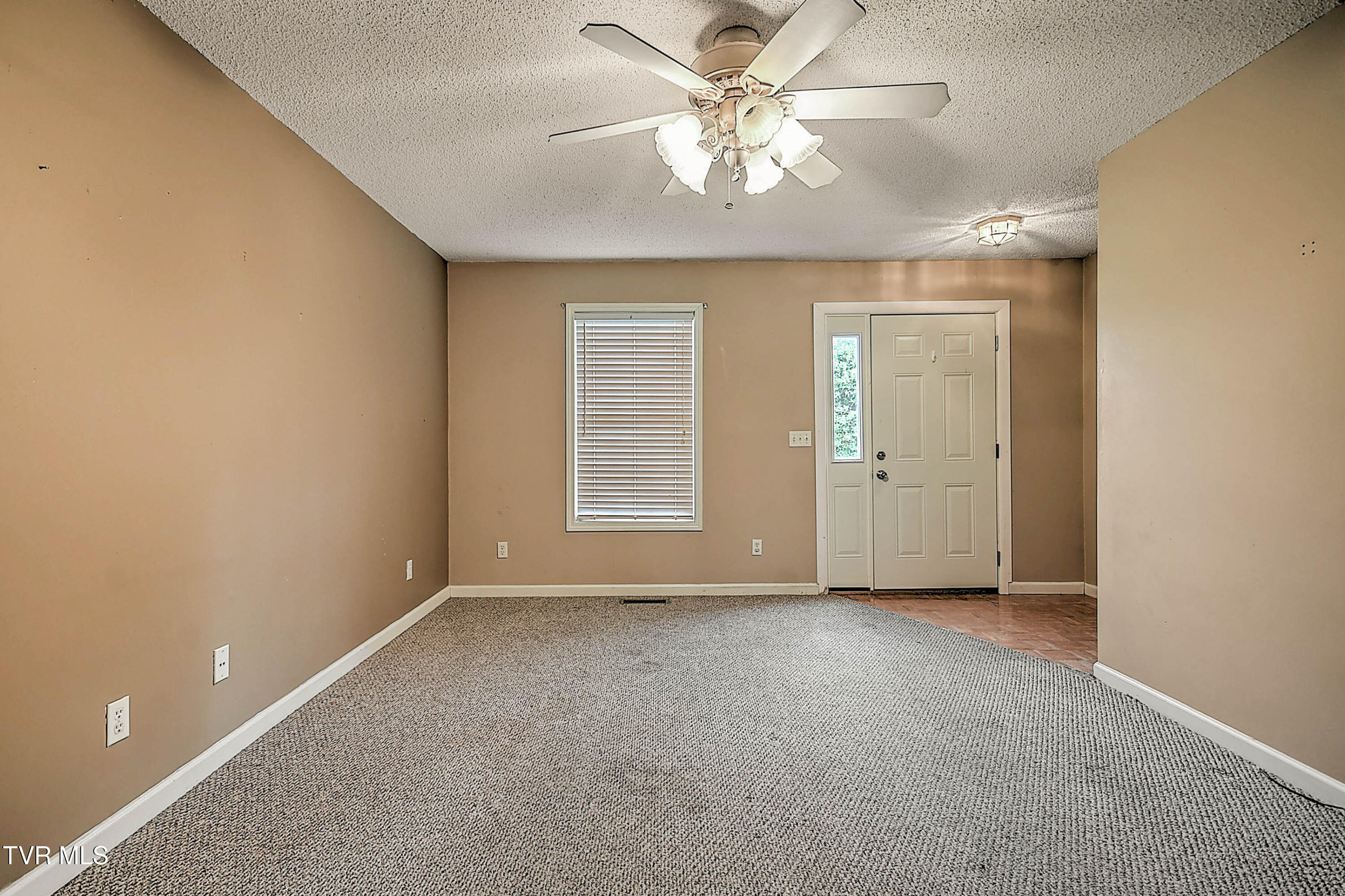 44 Tulip Grove Circle, 3