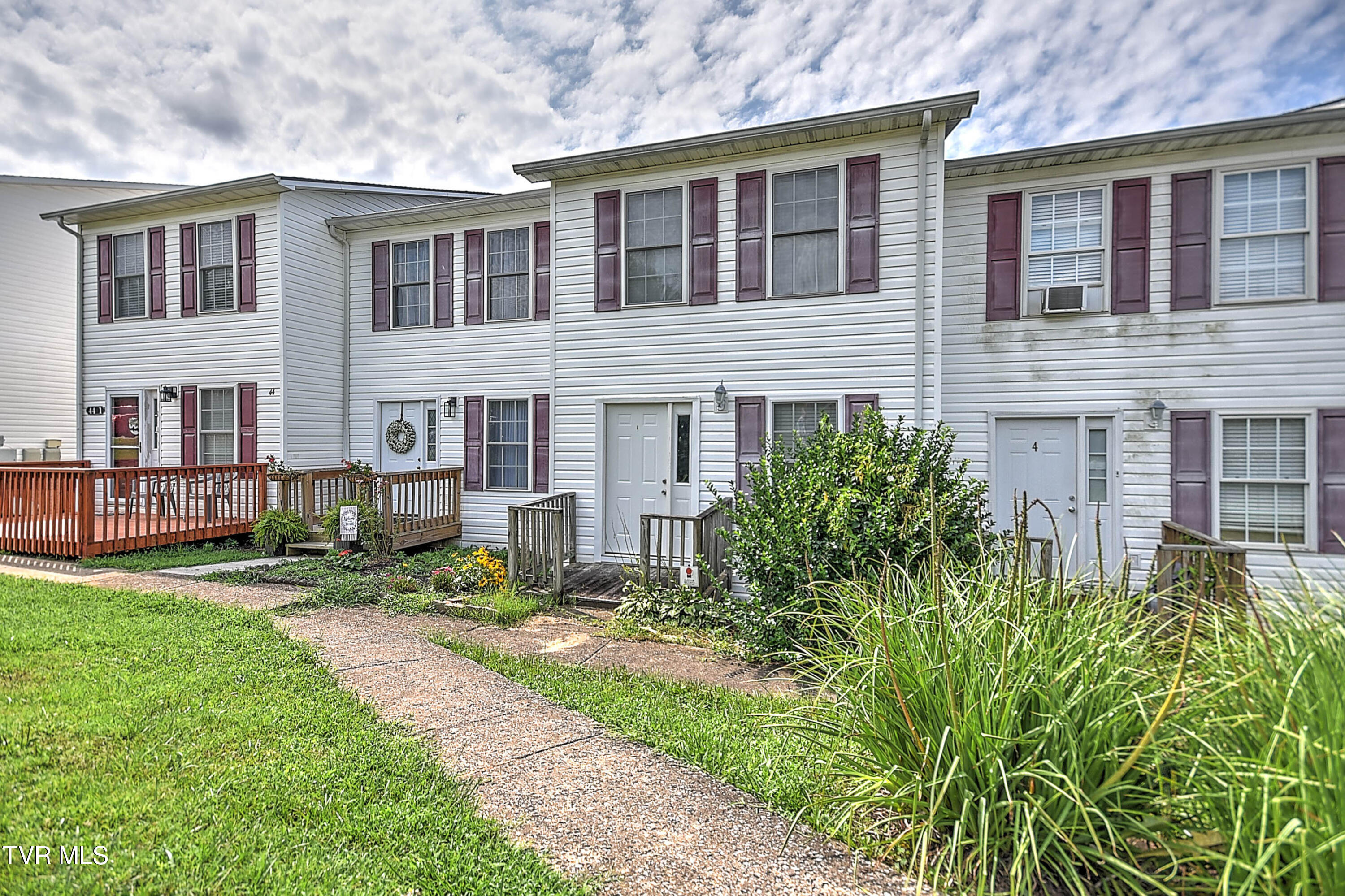 44 Tulip Grove Circle, 3