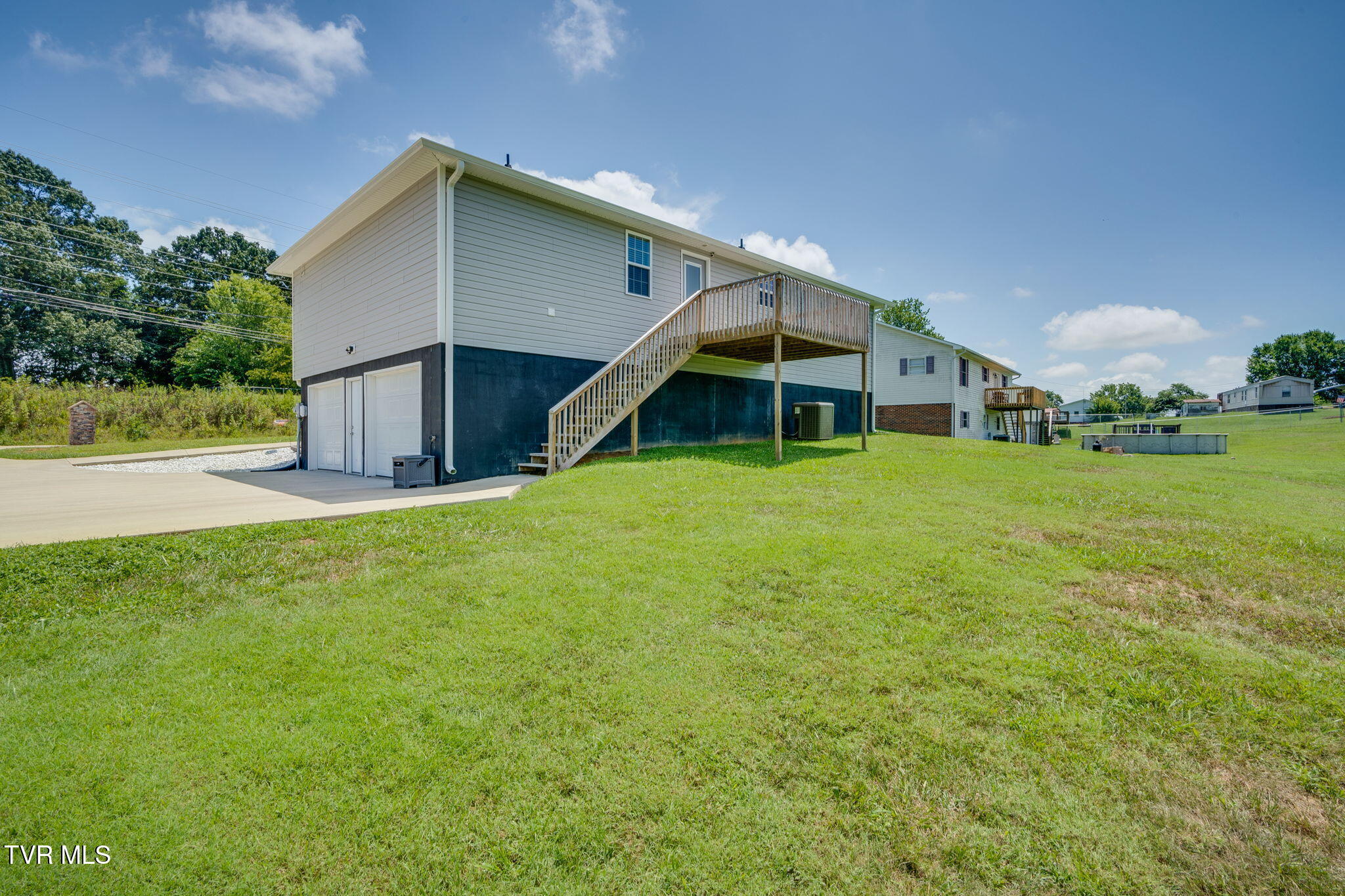 6245 Snapps Ferry Road
