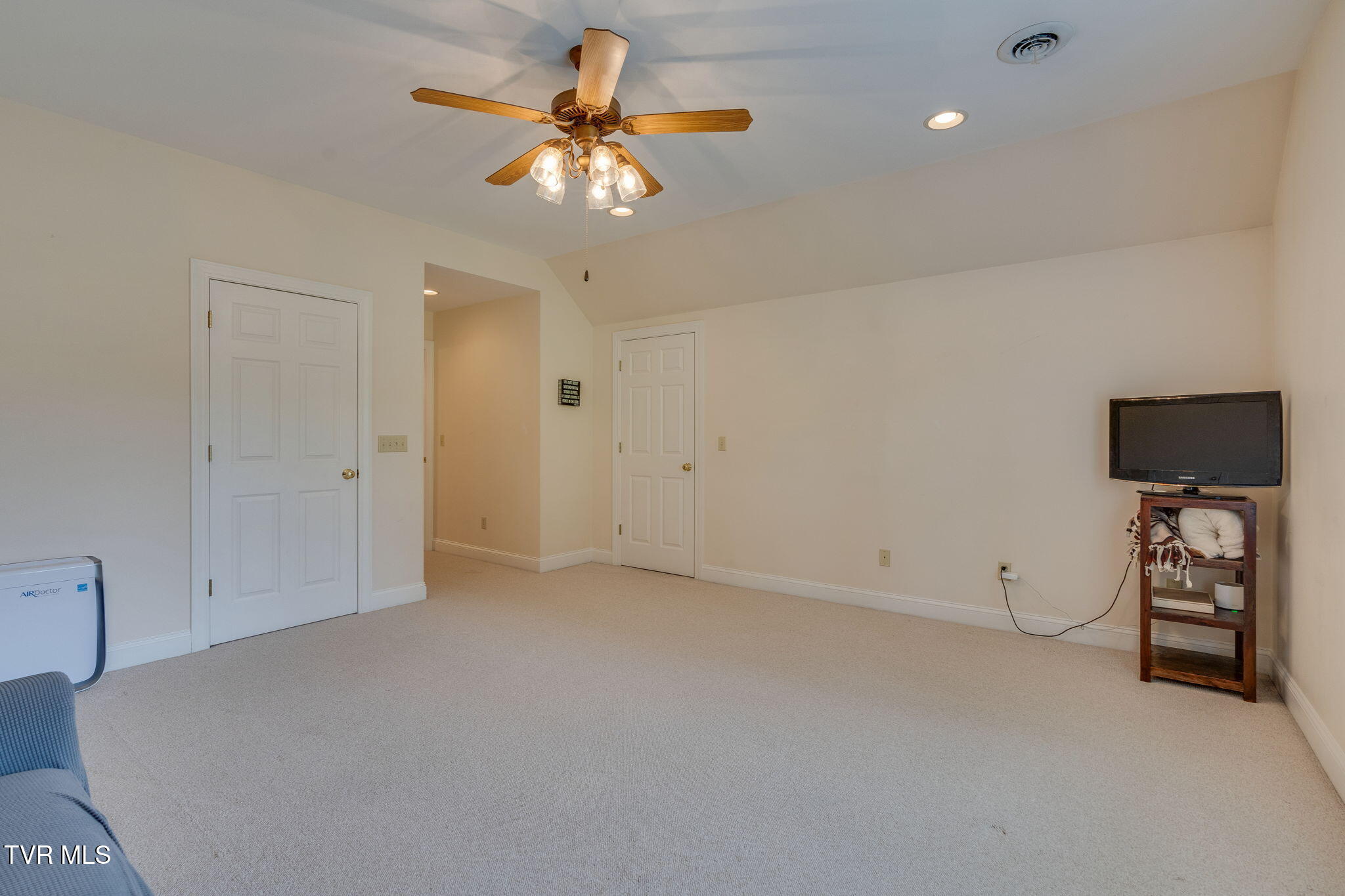 4402 Pickwick Court