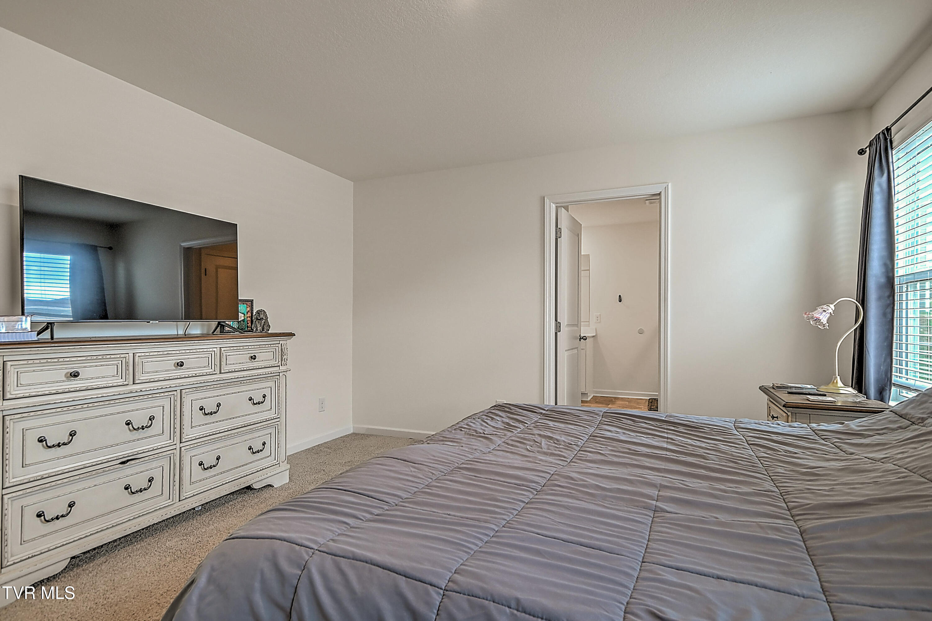1228 Cherry Grove