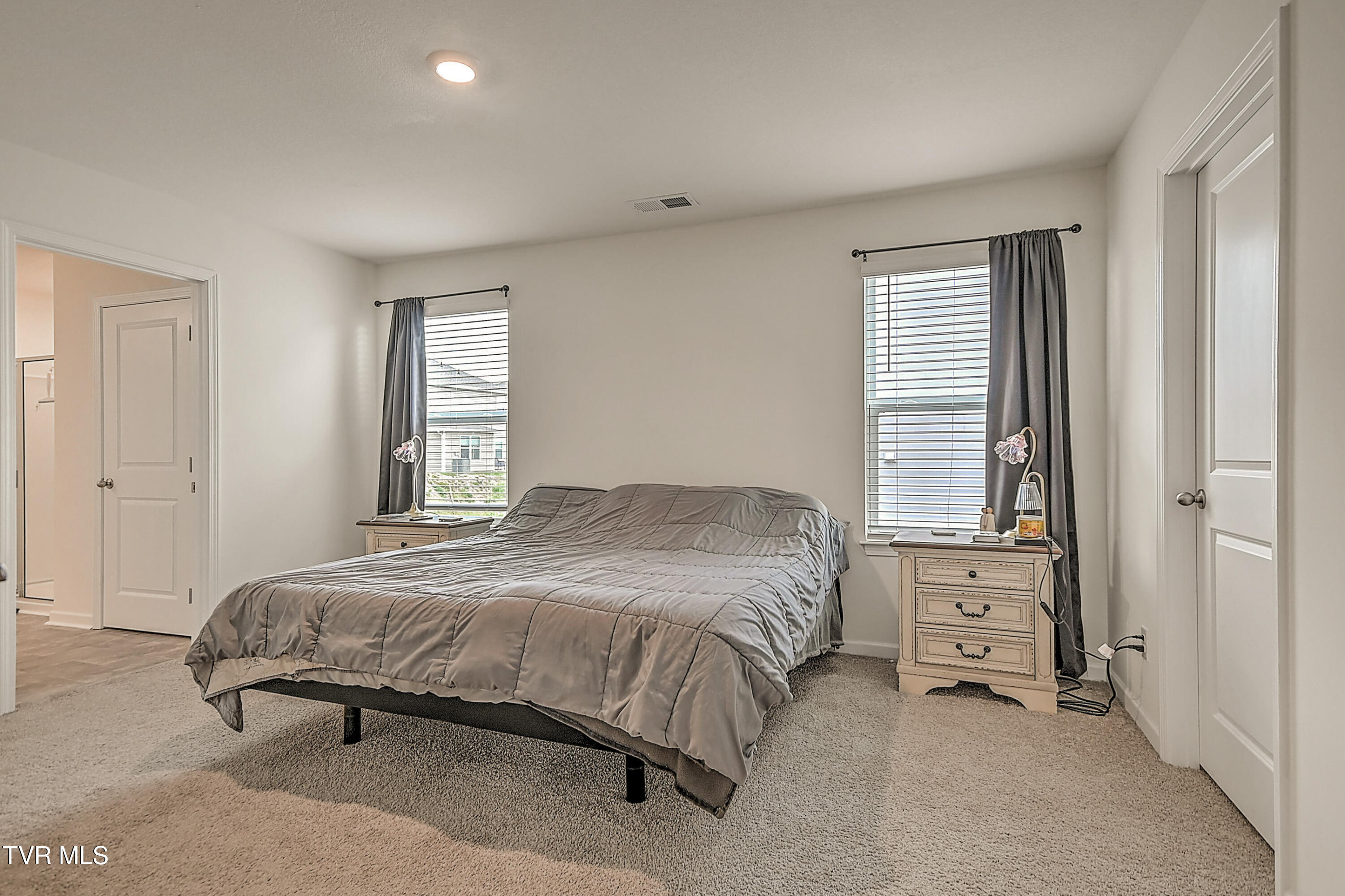 1228 Cherry Grove