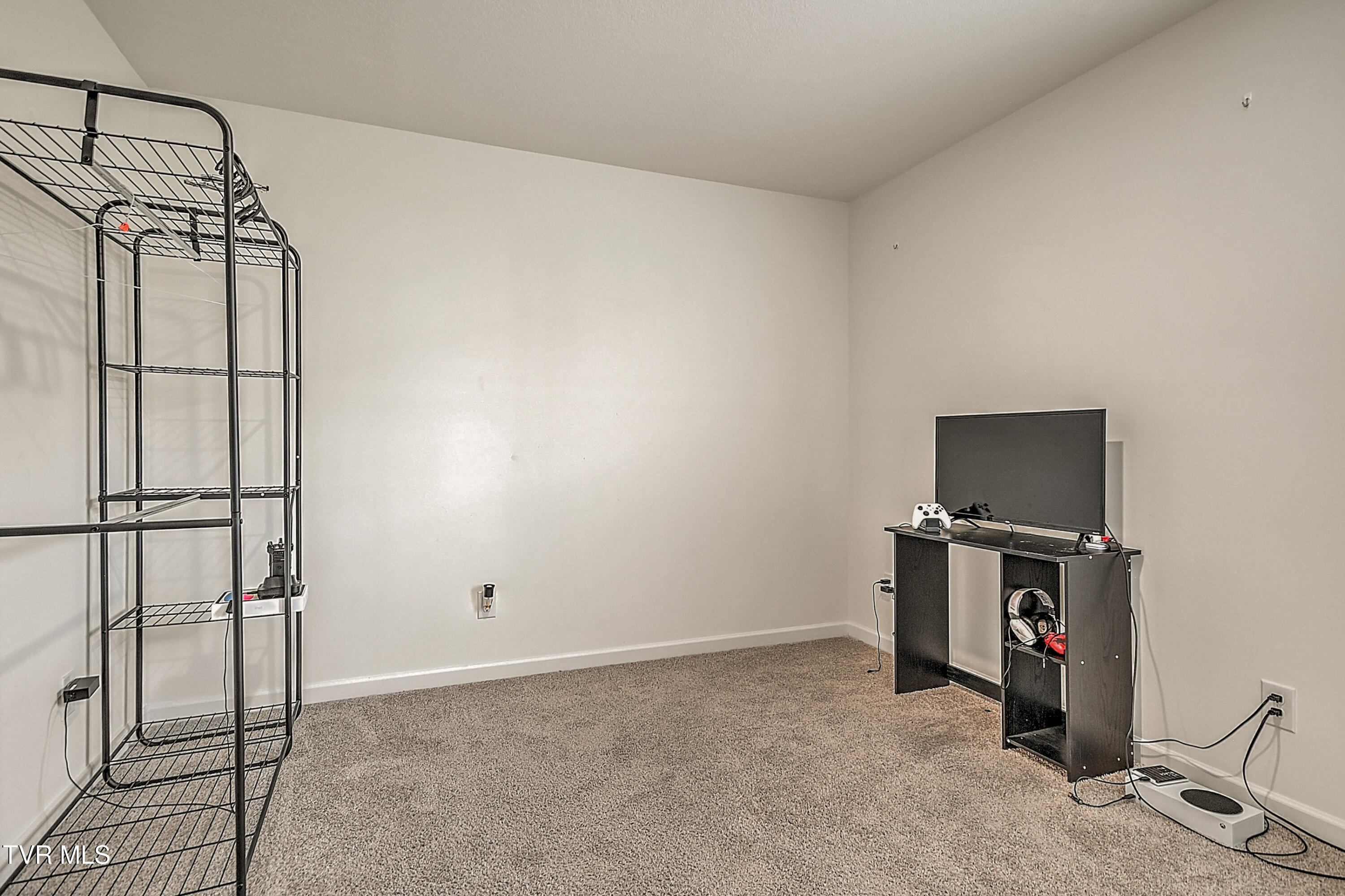 1228 Cherry Grove