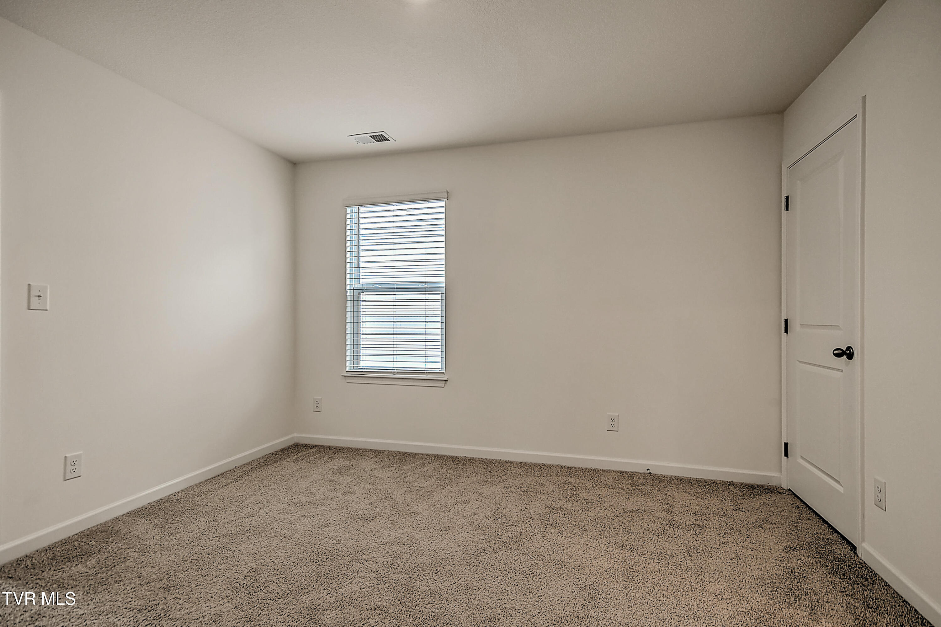 1228 Cherry Grove