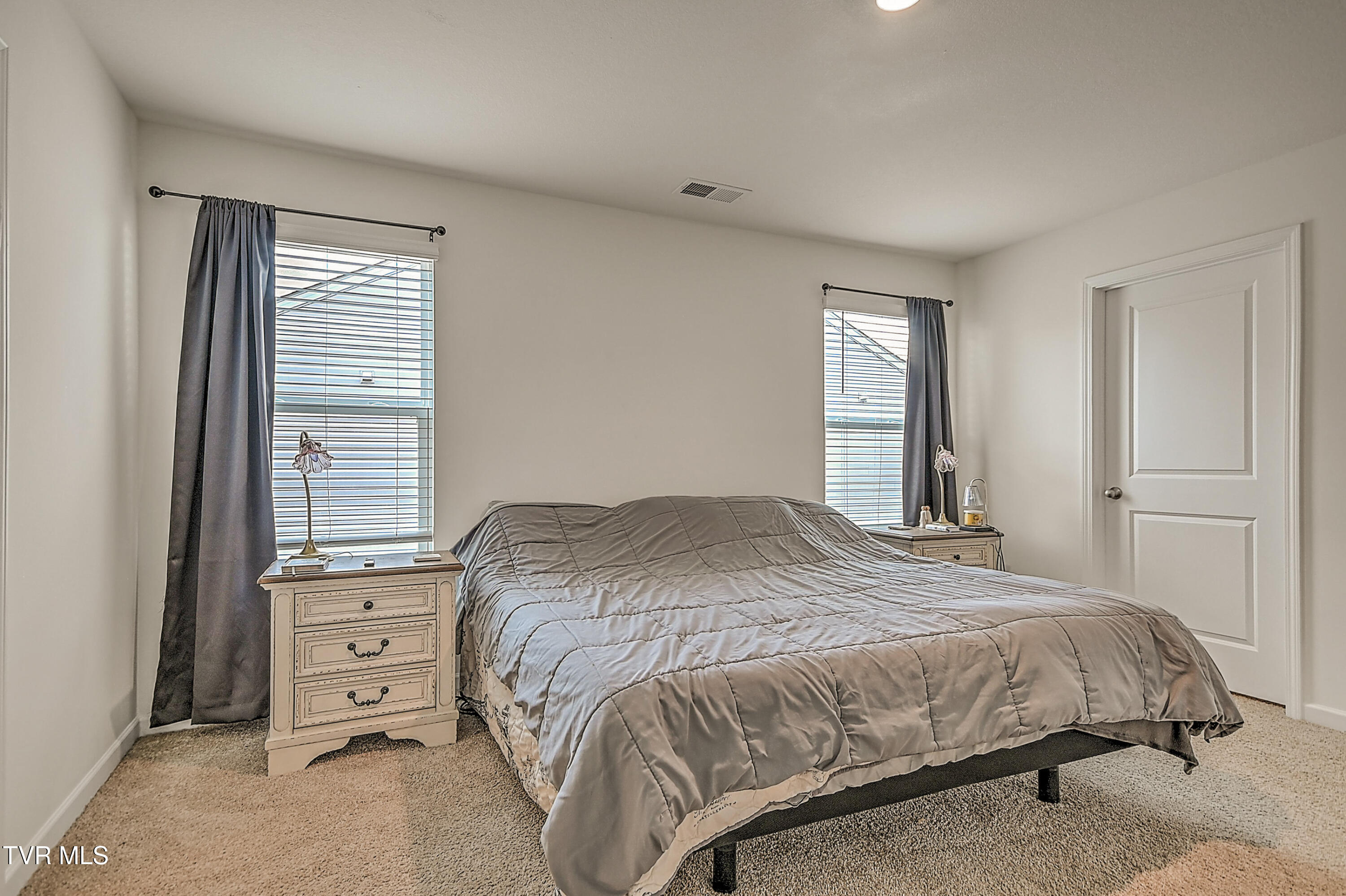 1228 Cherry Grove