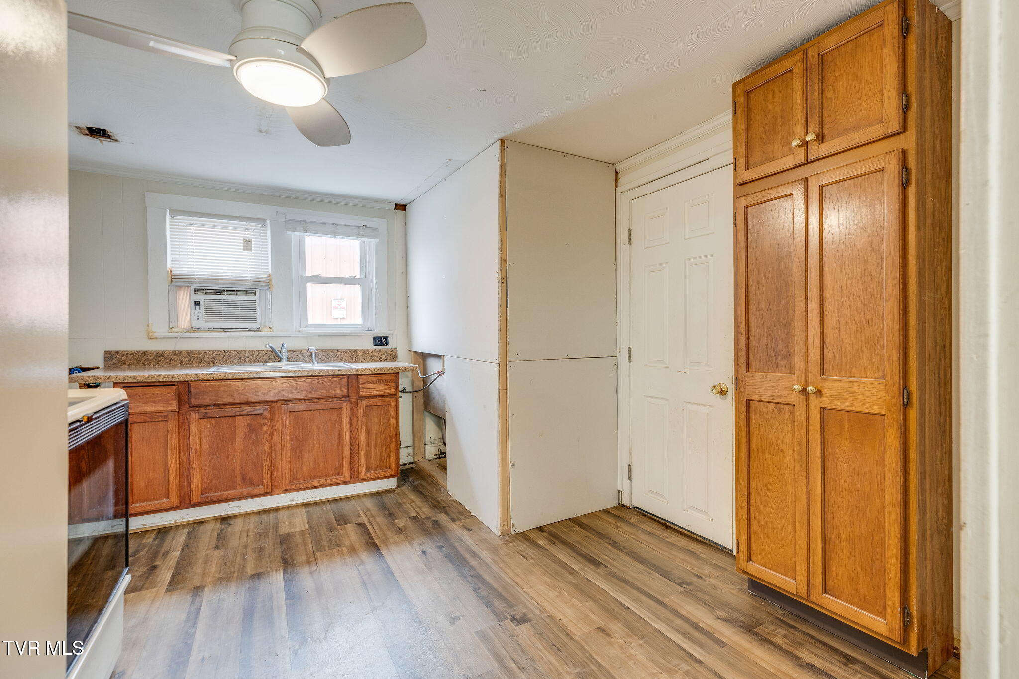 1713 Edgemont Avenue