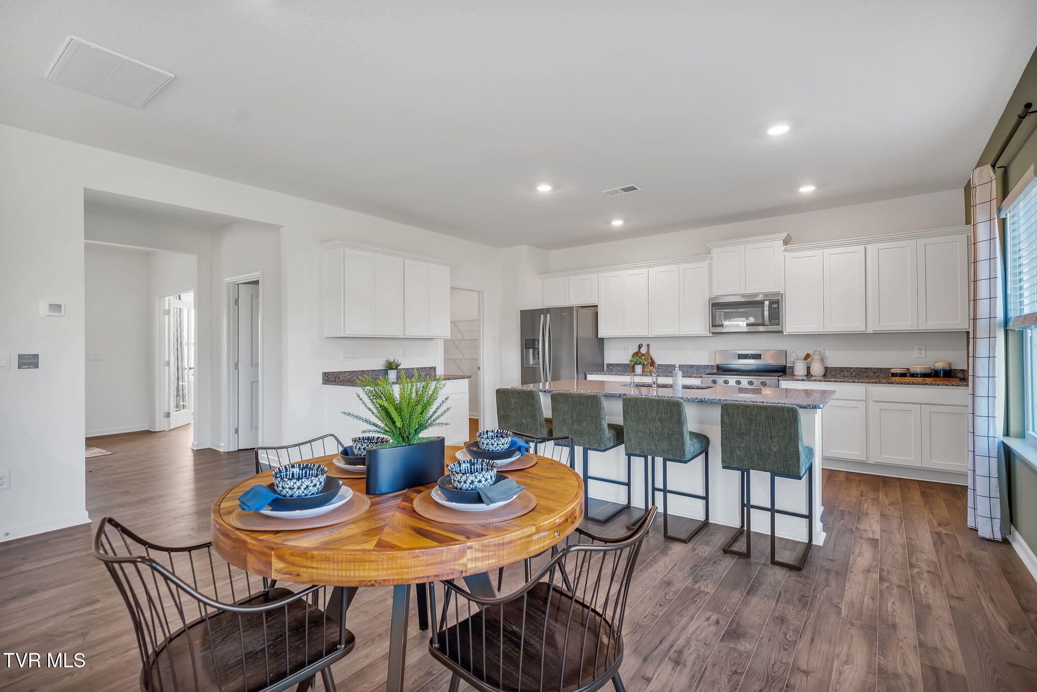 229 Artist Avenue