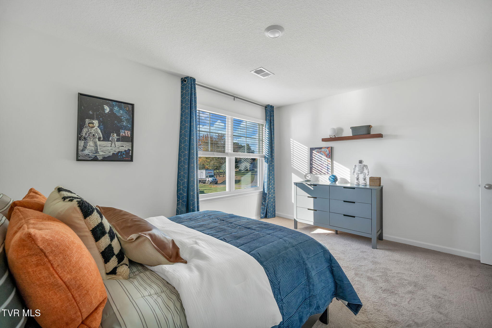 229 Artist Avenue