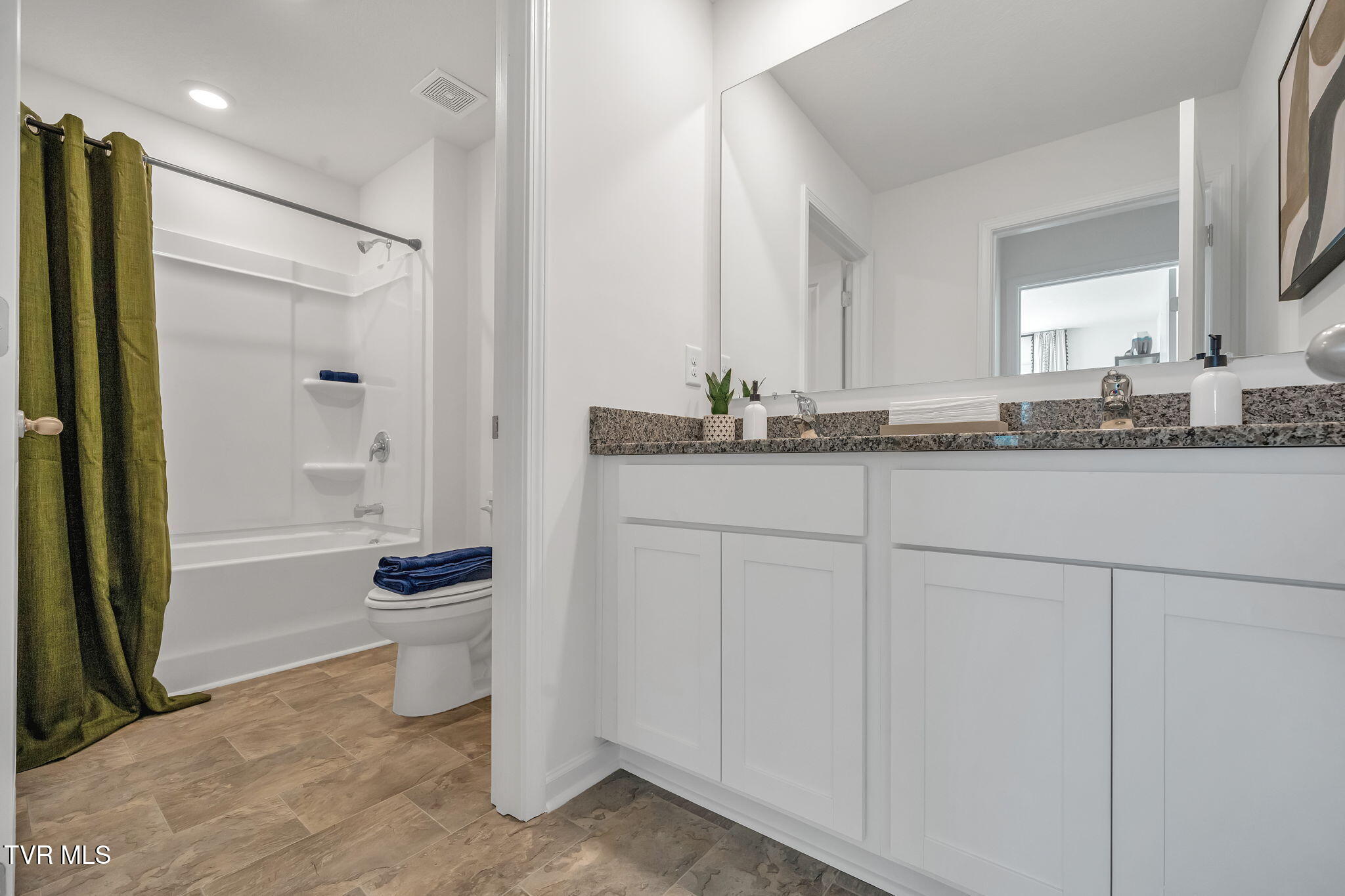229 Artist Avenue
