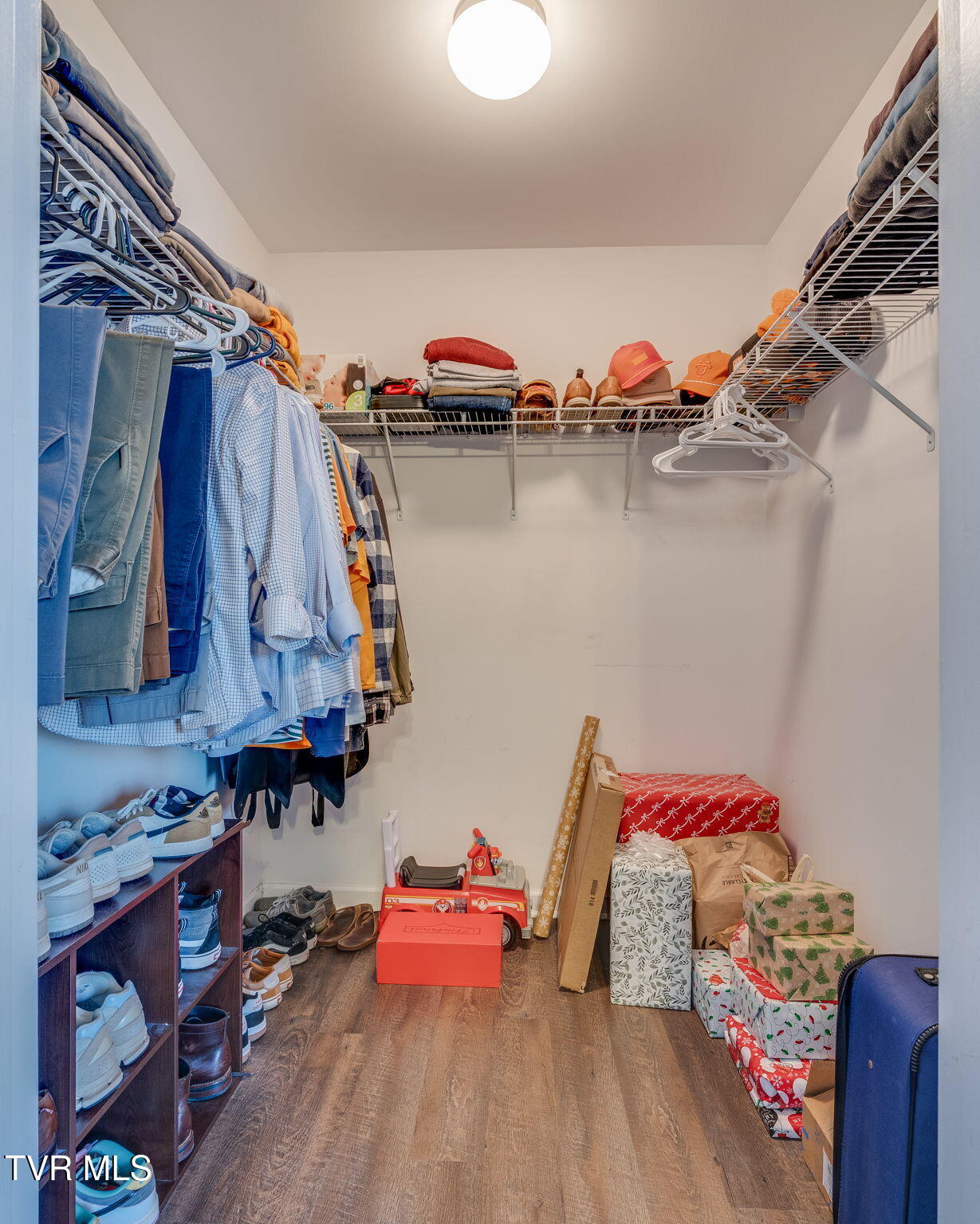 425 Manchester Place -