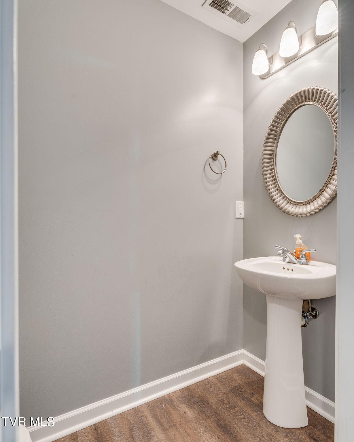 425 Manchester Place -