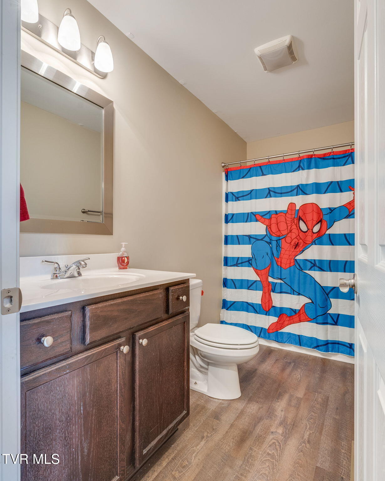 425 Manchester Place -