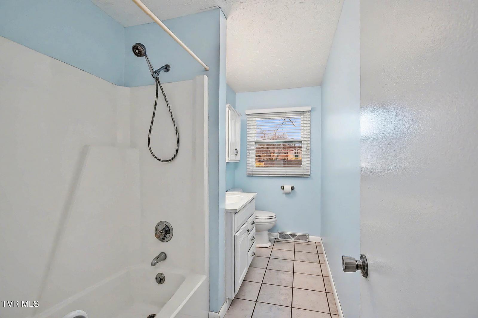 1140 Eastbrook Drive