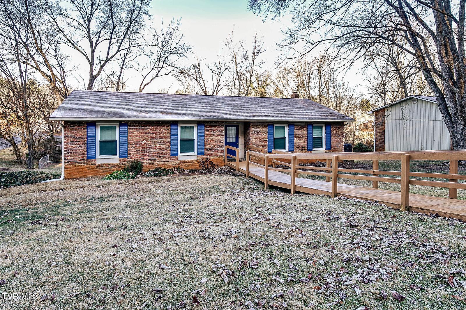 1140 Eastbrook Drive