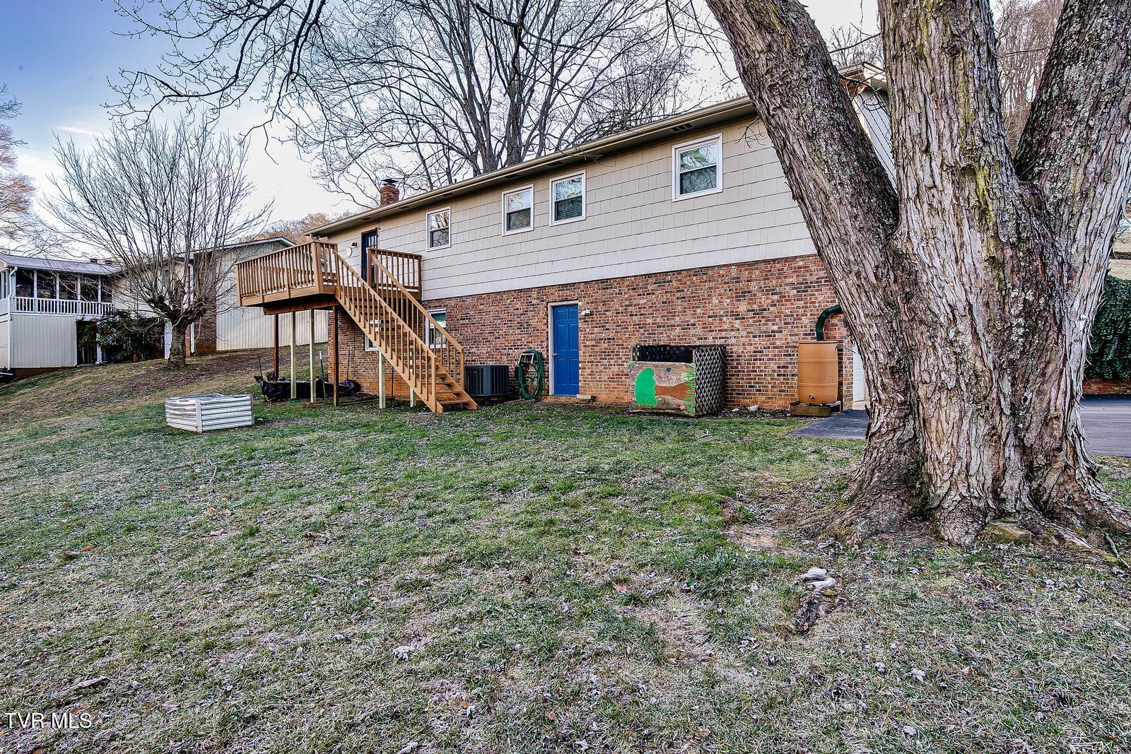 1140 Eastbrook Drive