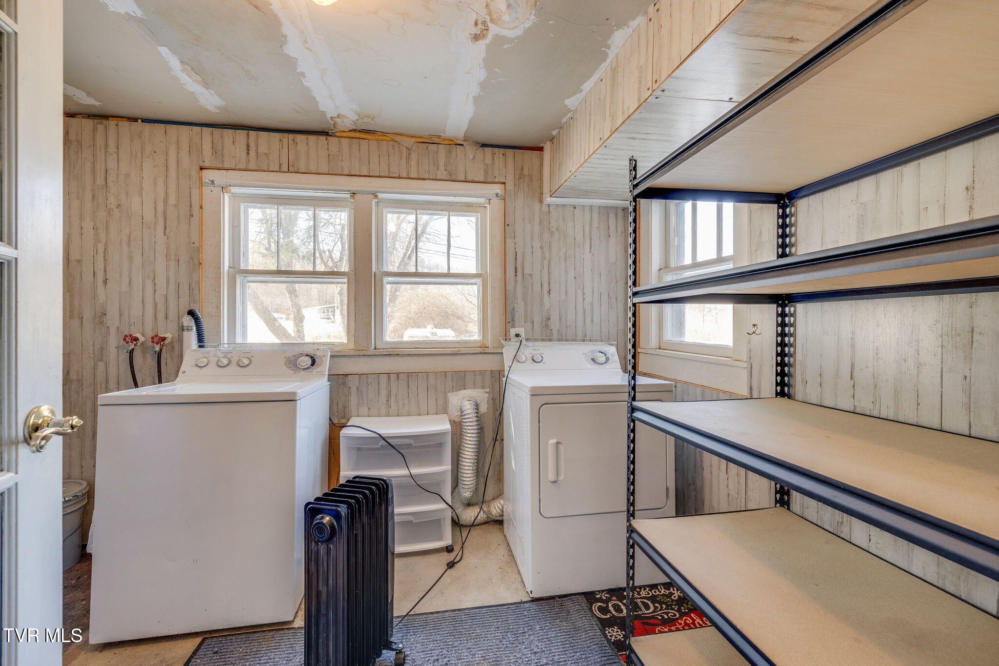 592 Heaton Creek Road