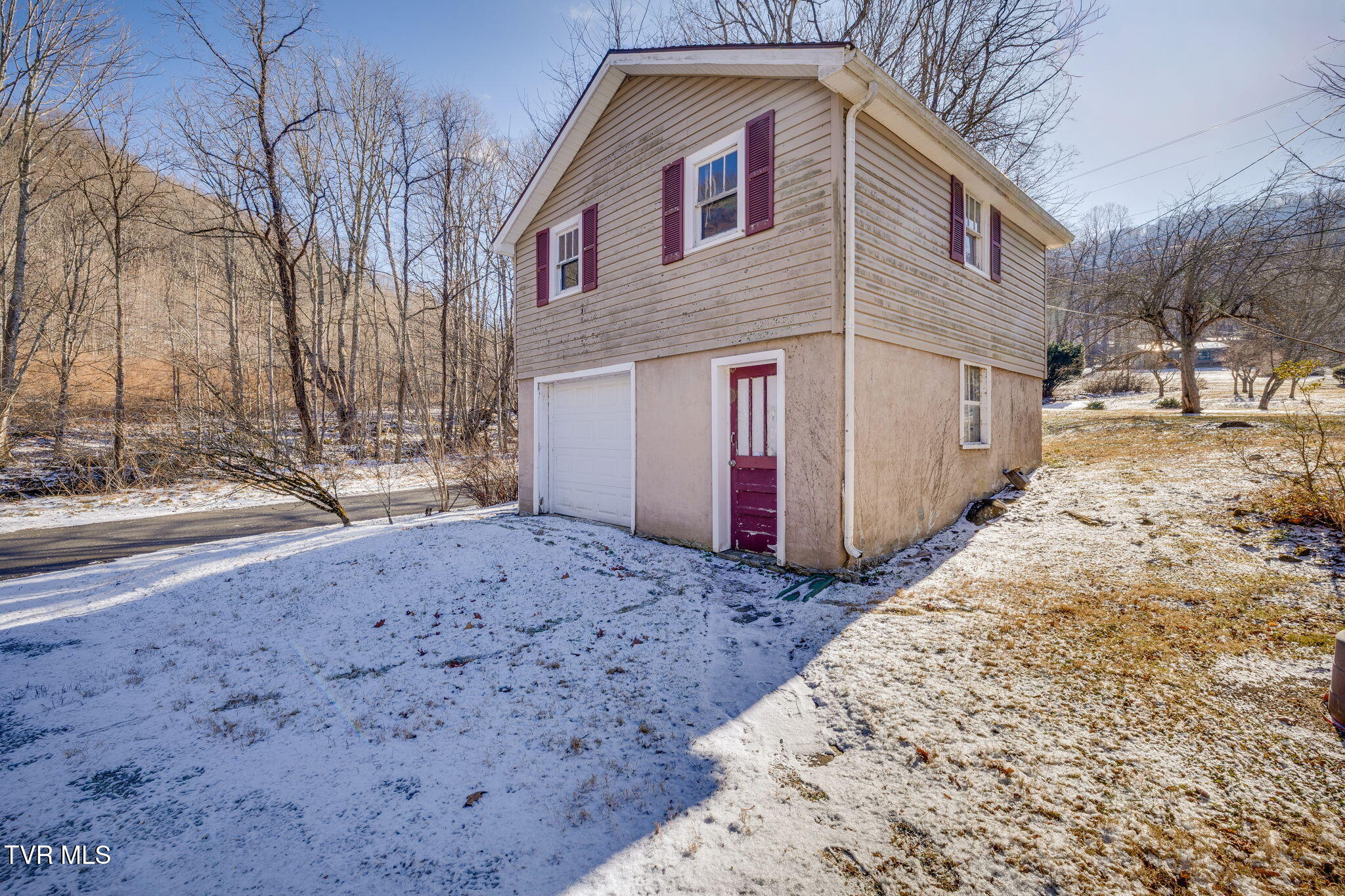 592 Heaton Creek Road