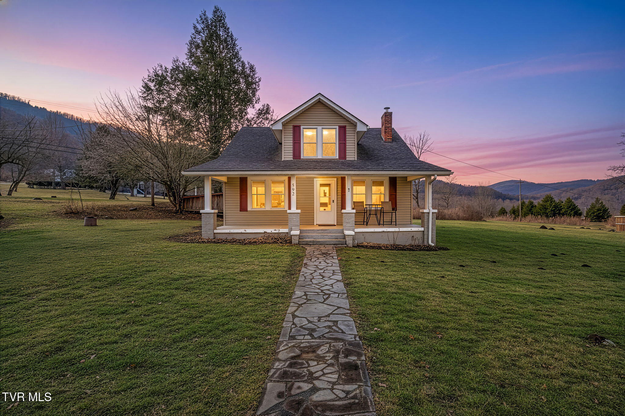 592 Heaton Creek Road