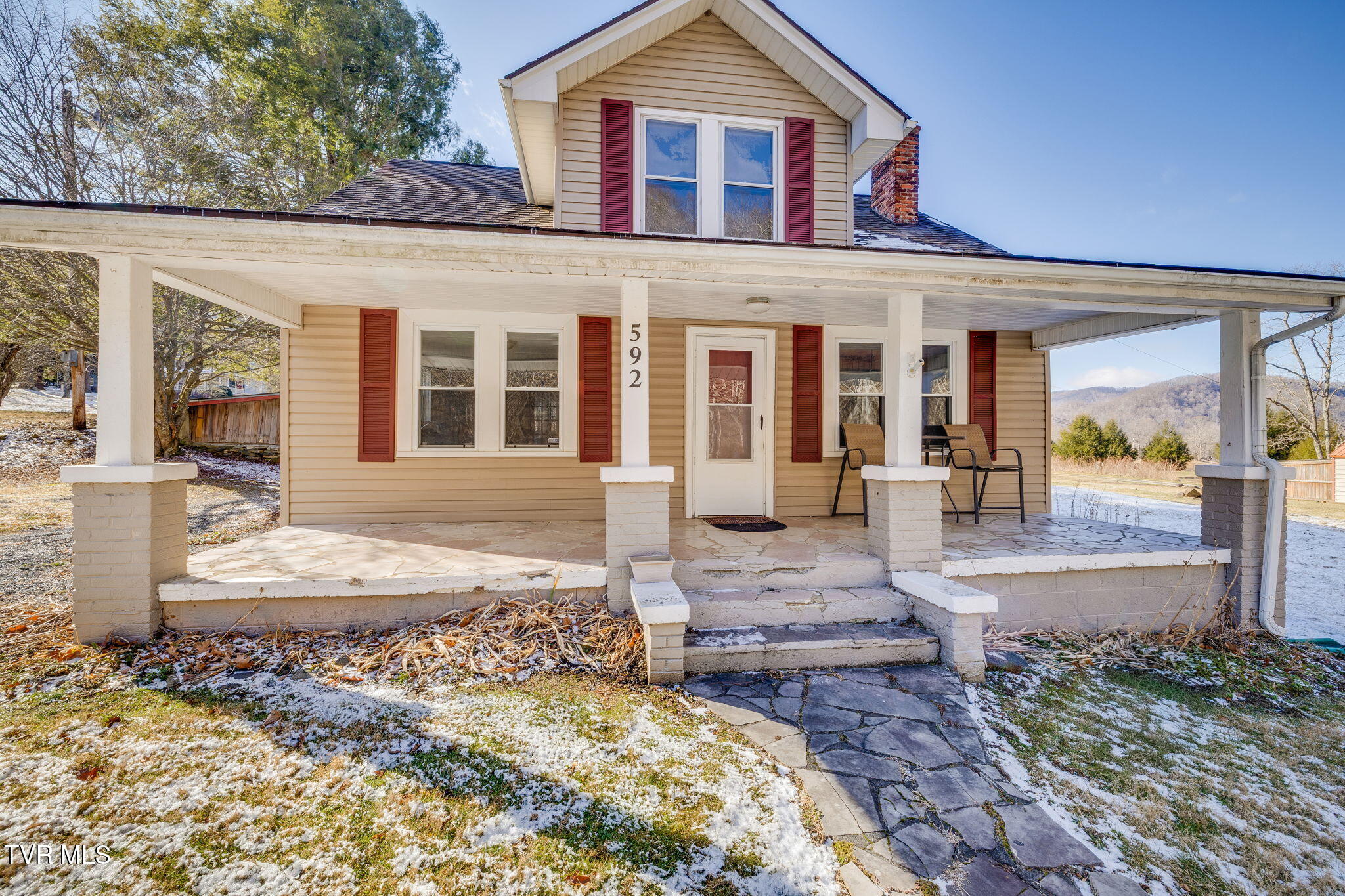 592 Heaton Creek Road