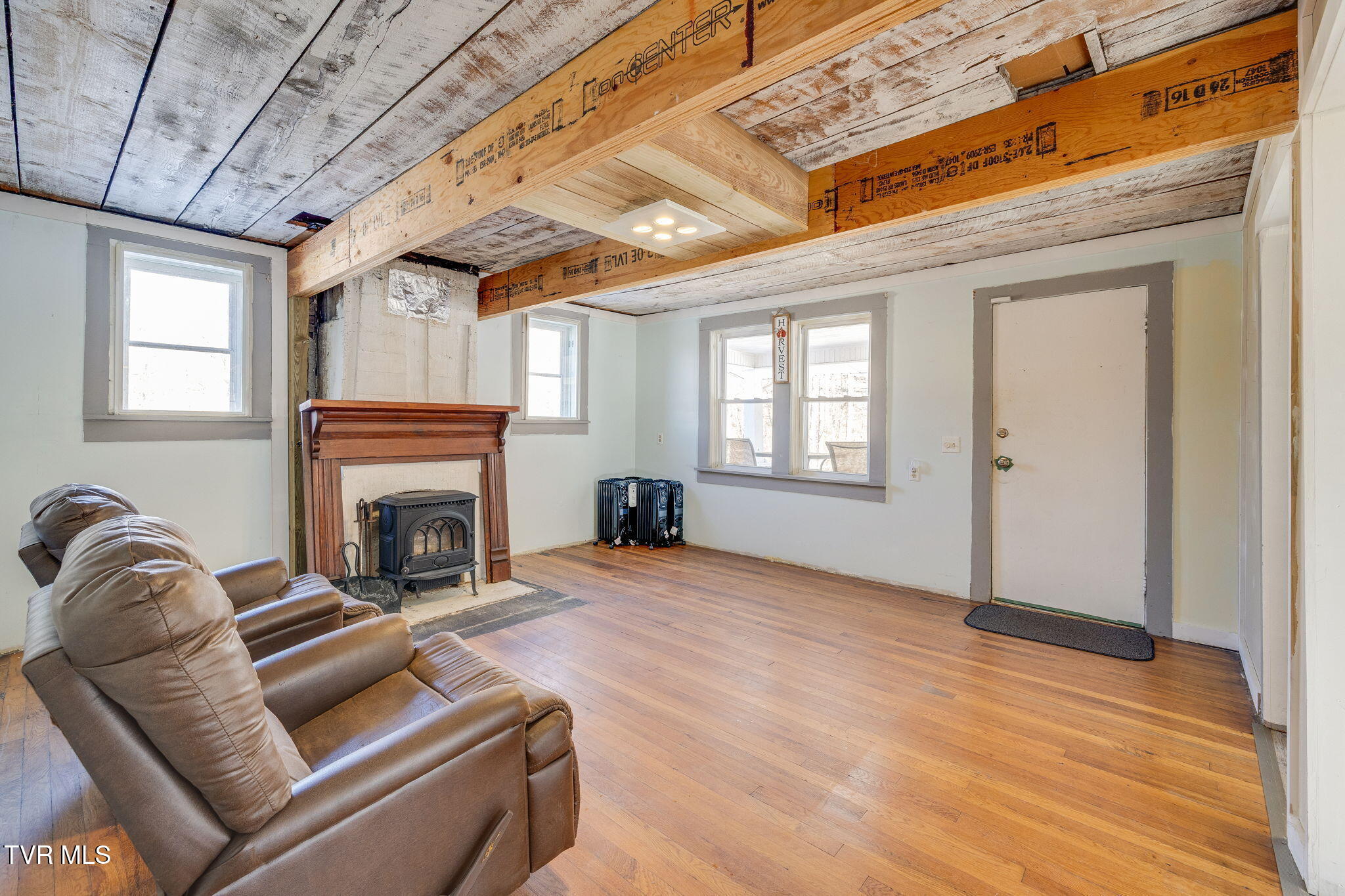 592 Heaton Creek Road