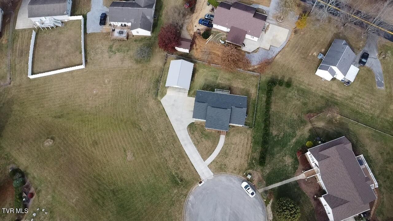 144 Maple Crest