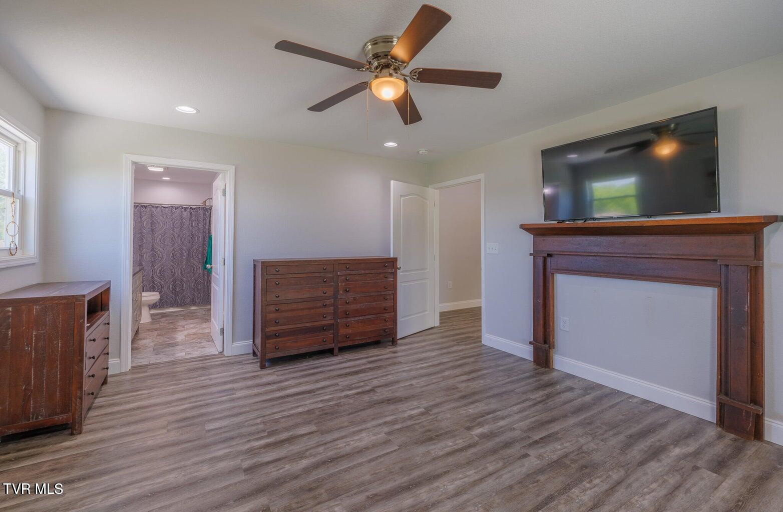 144 Maple Crest