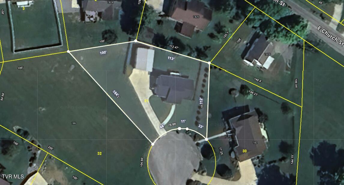 144 Maple Crest