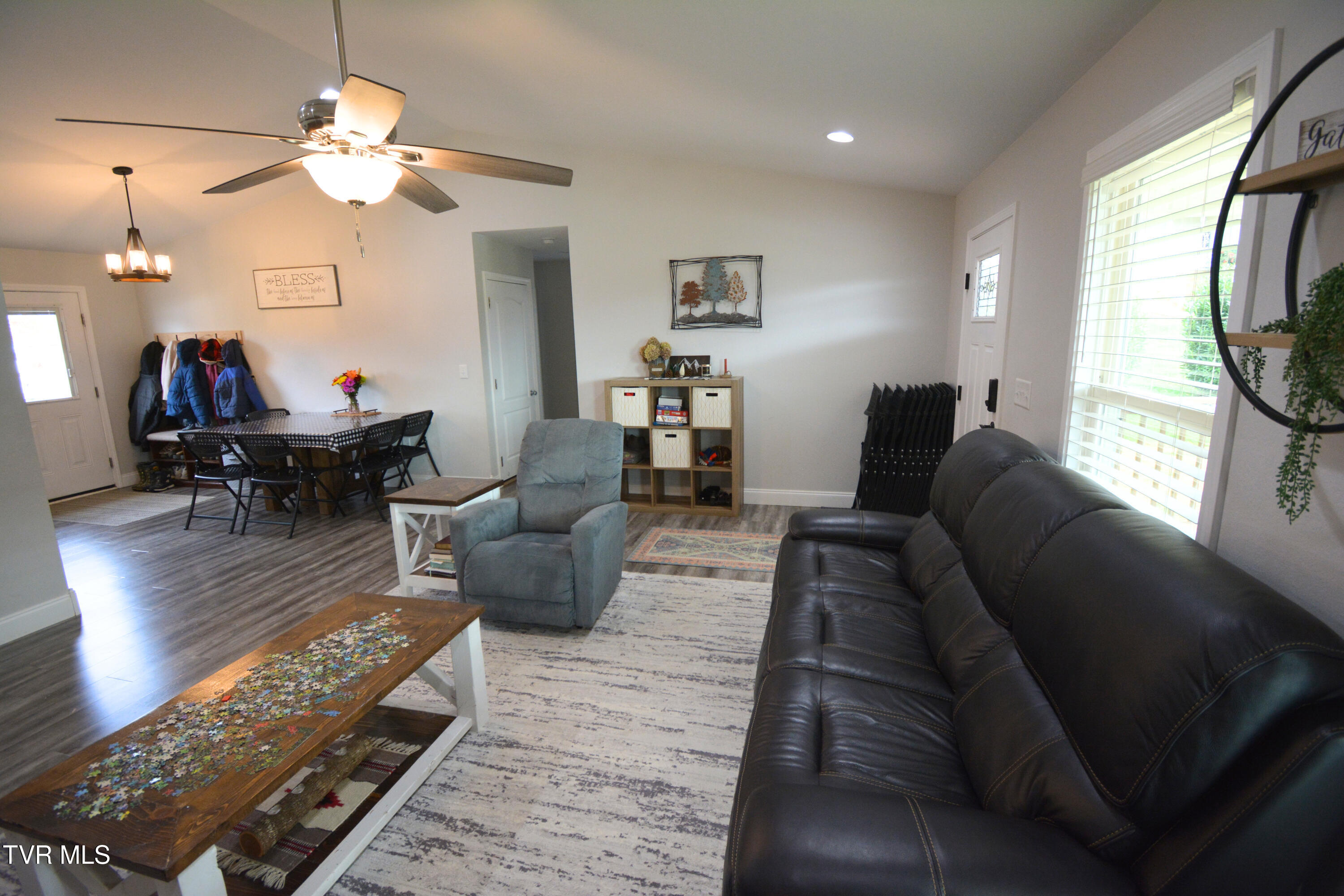 144 Maple Crest