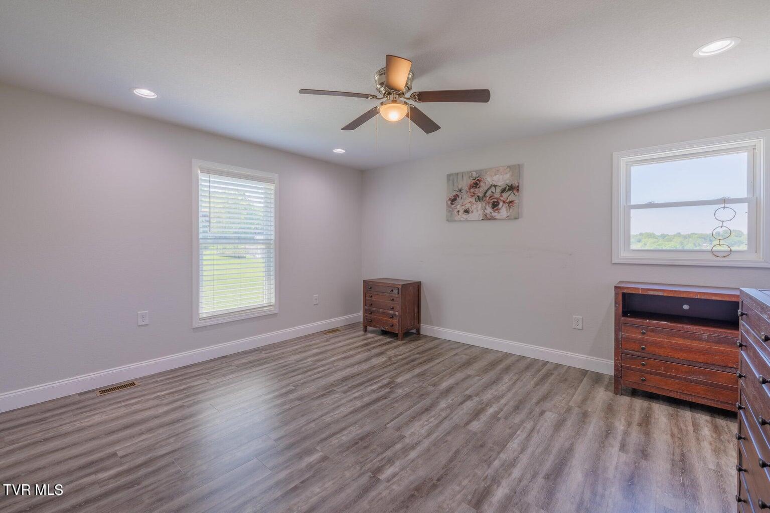 144 Maple Crest