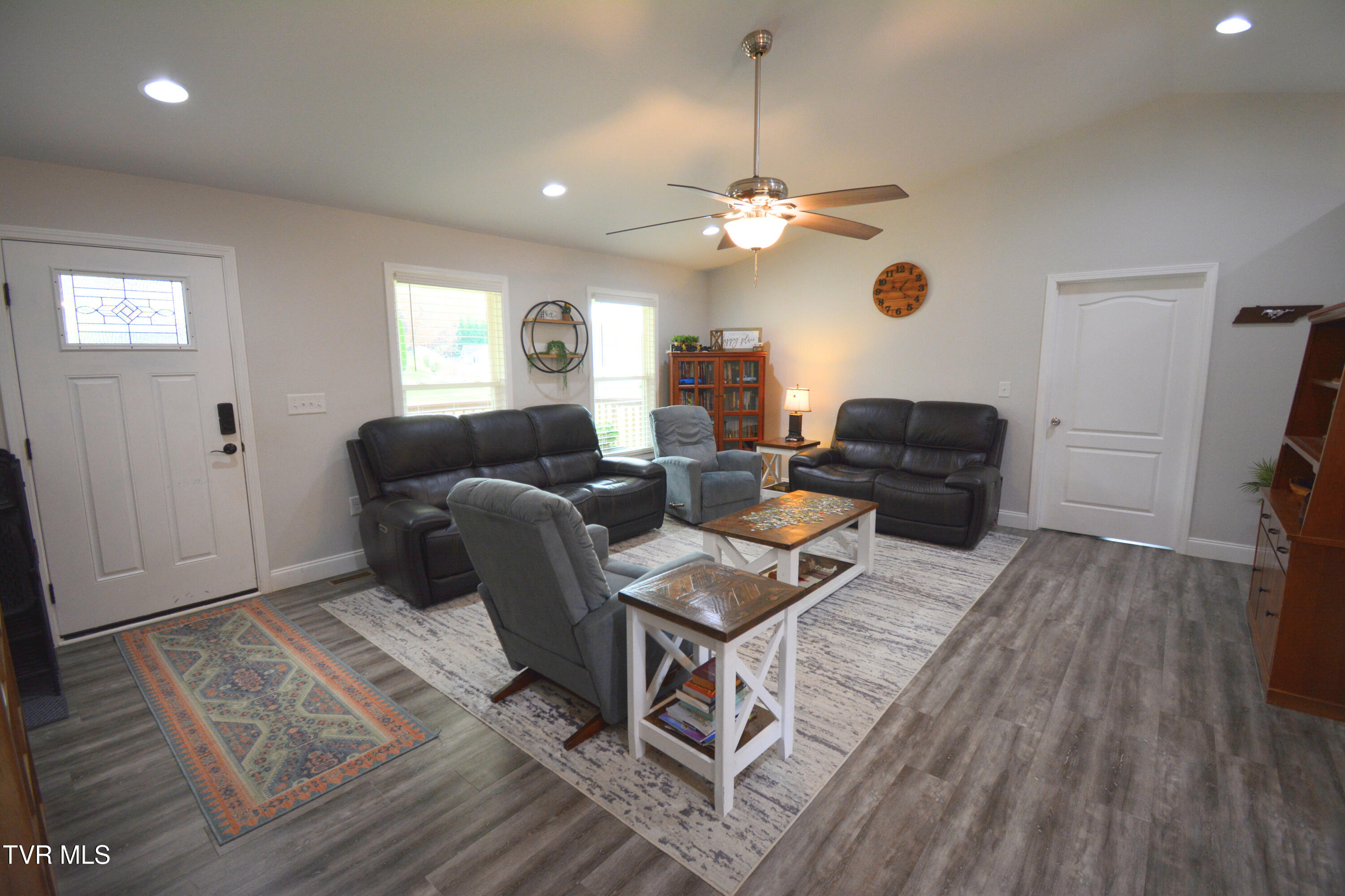 144 Maple Crest