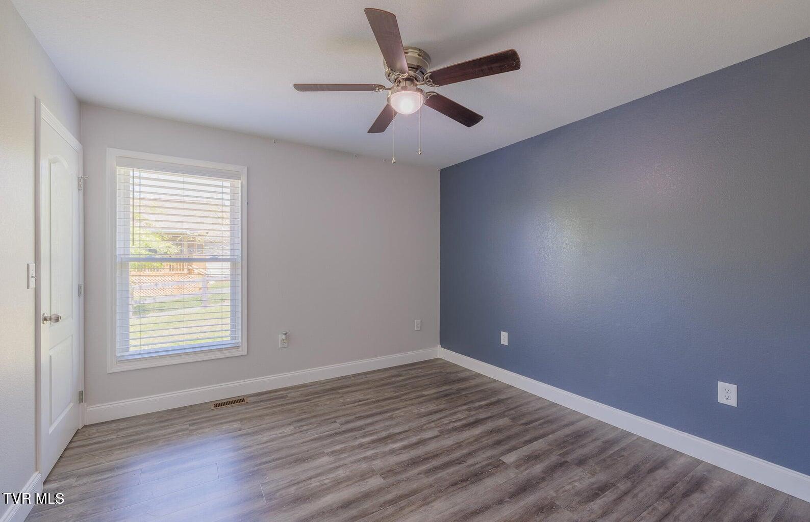 144 Maple Crest