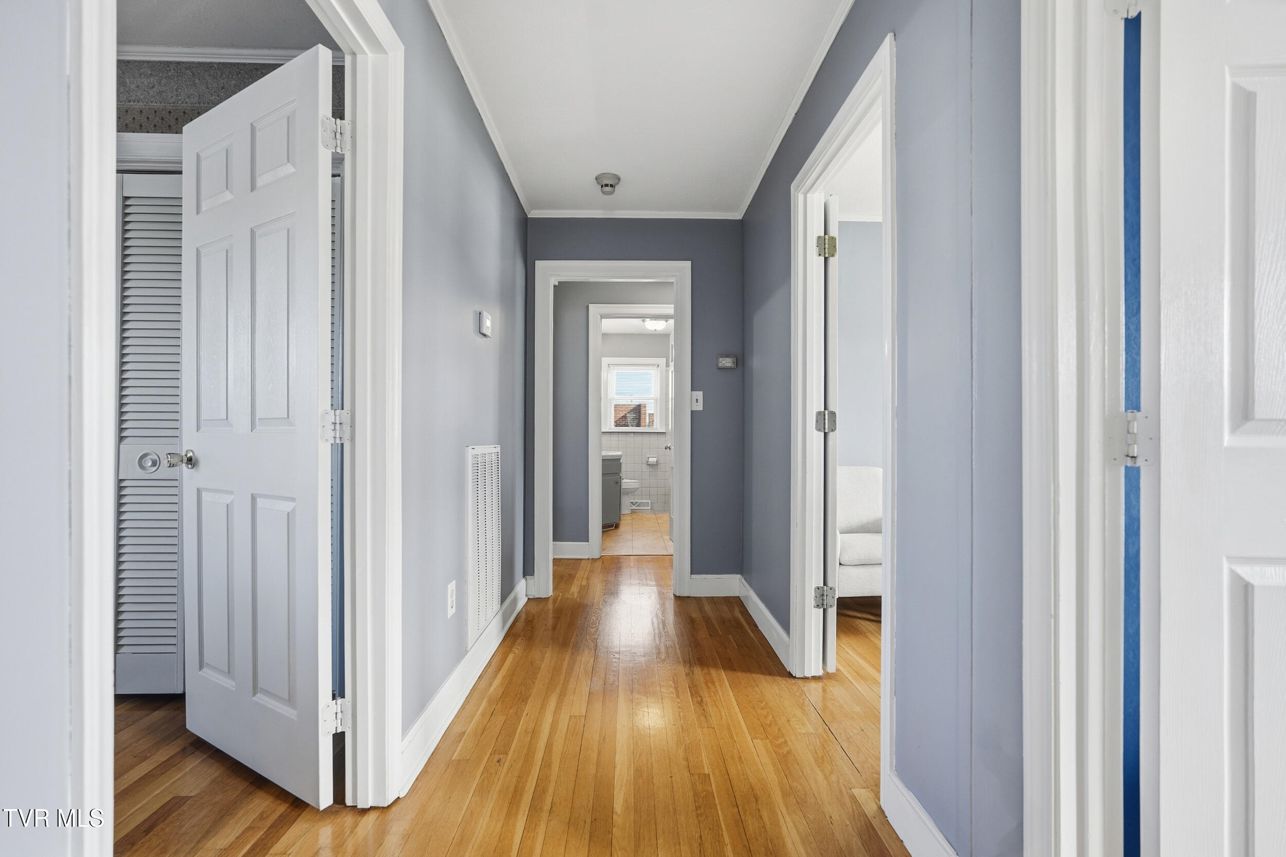 1510 Bluff City Highway