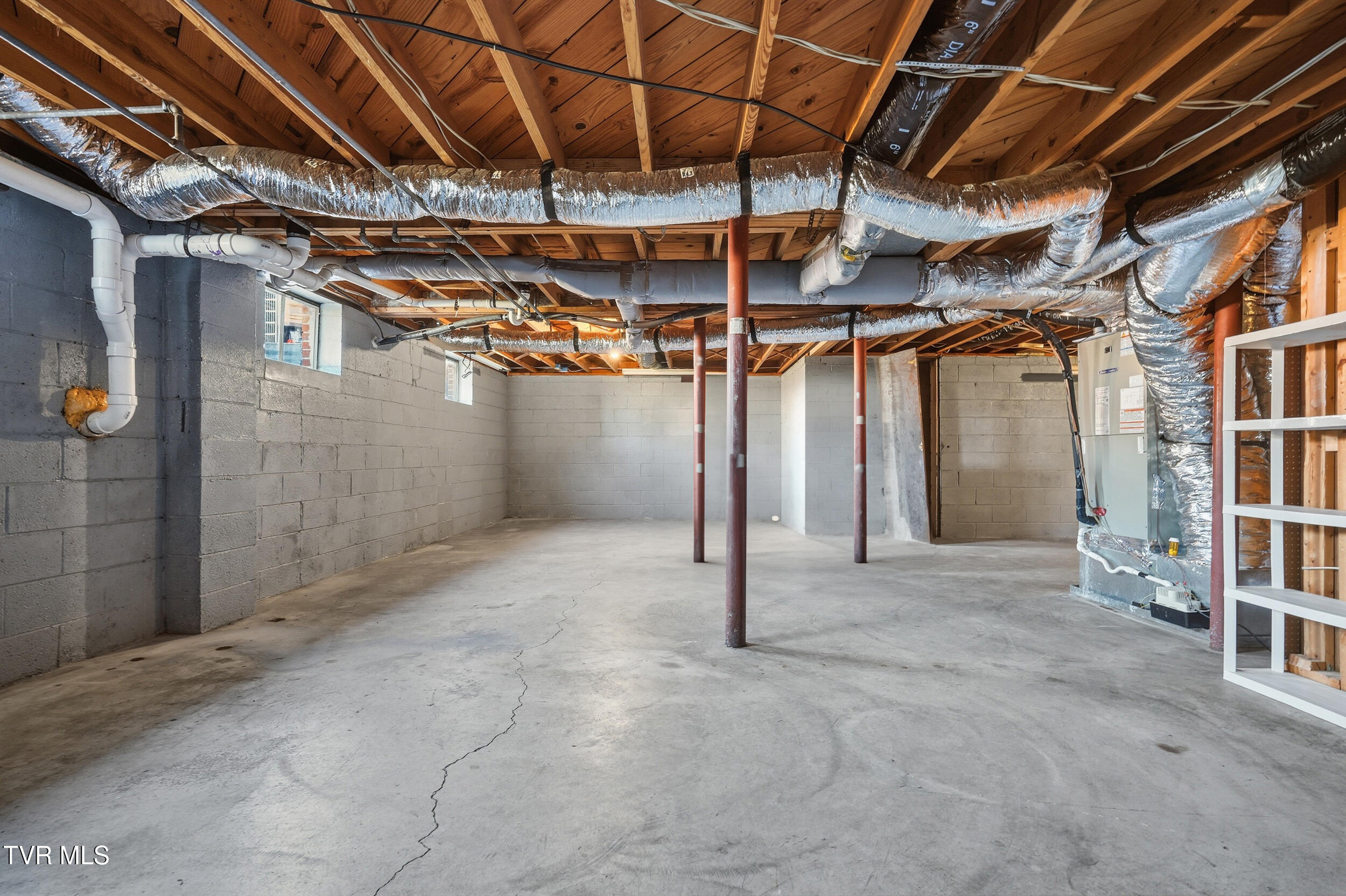 1510 Bluff City Highway