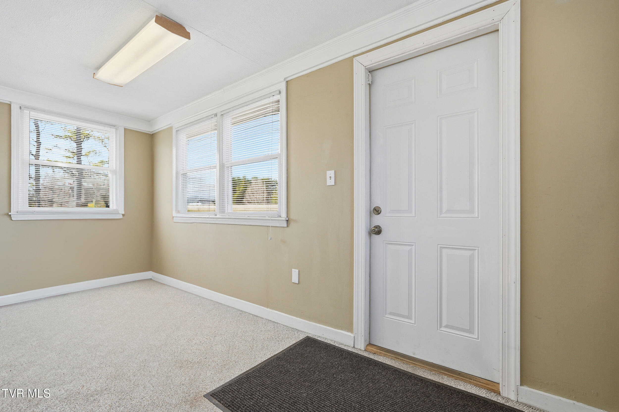 1510 Bluff City Highway