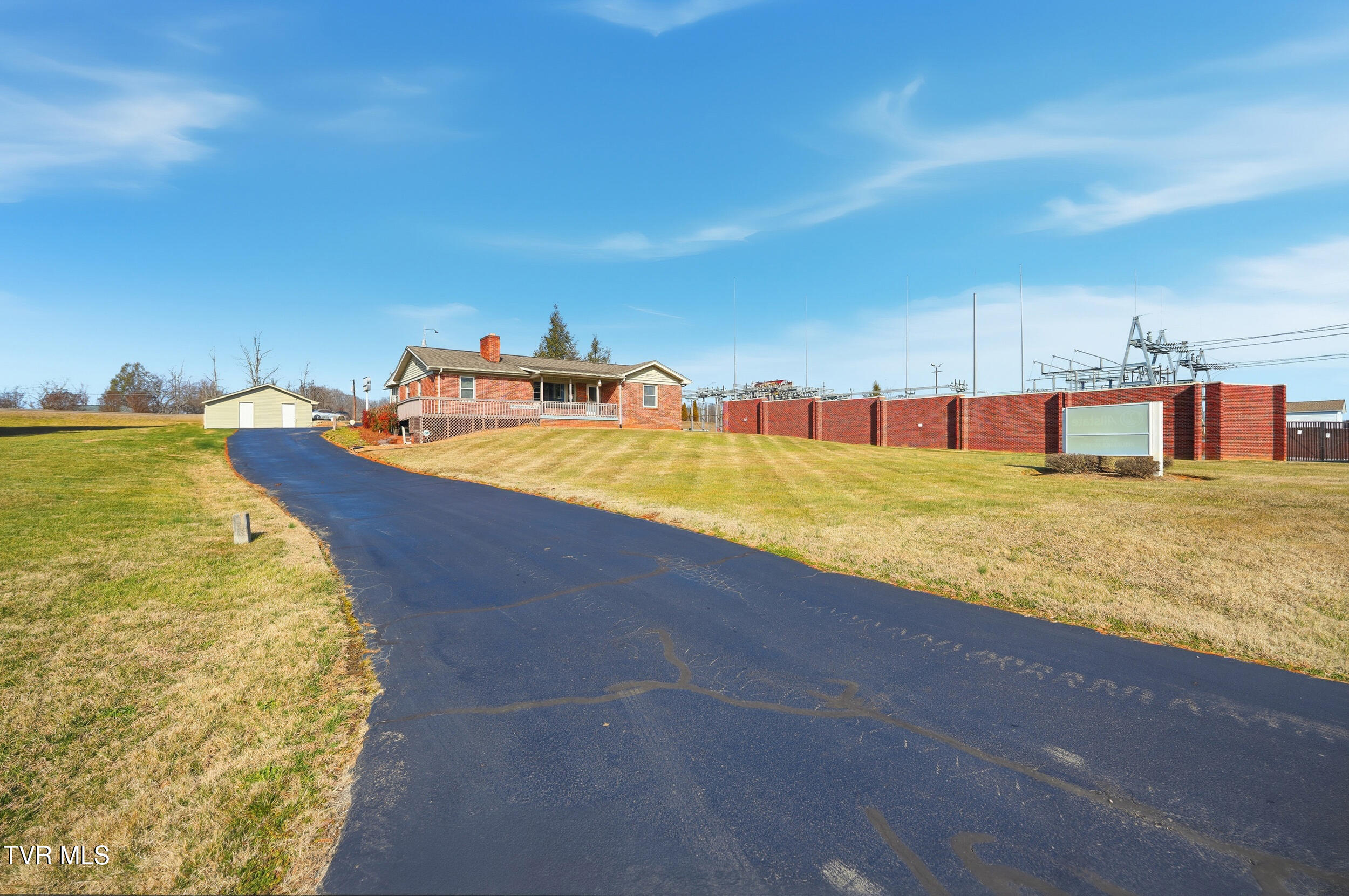 1510 Bluff City Highway