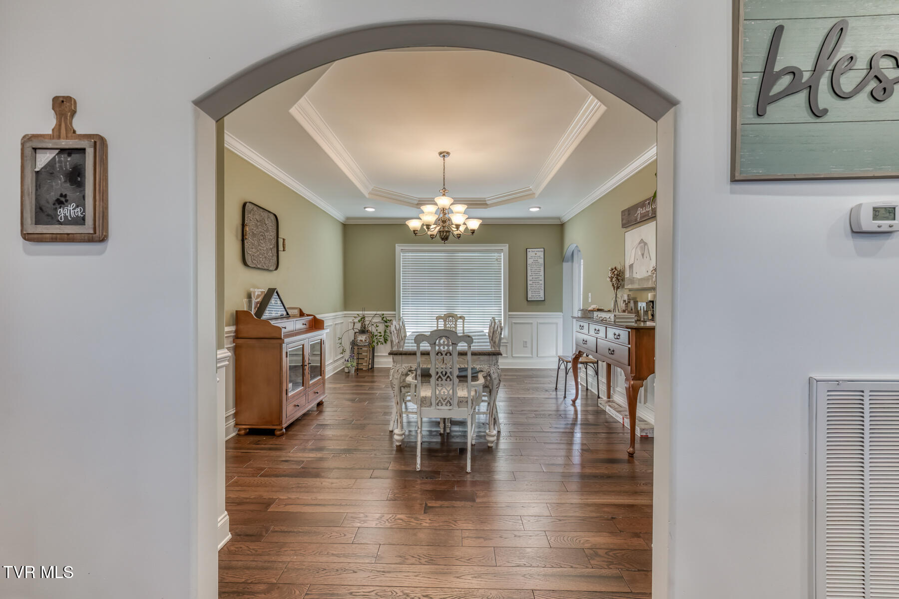 228 Country Meadows Circle
