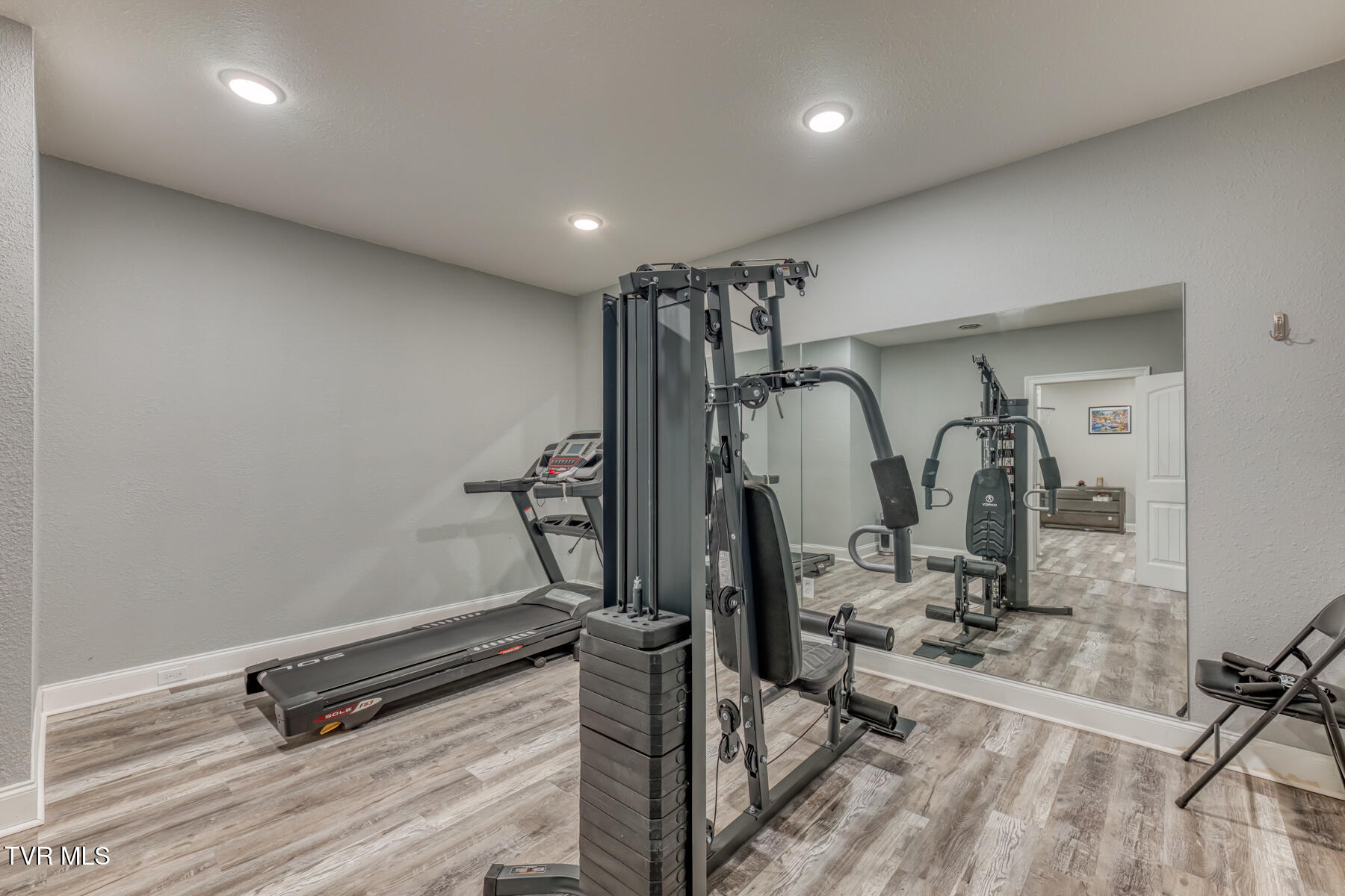 228 Country Meadows Circle