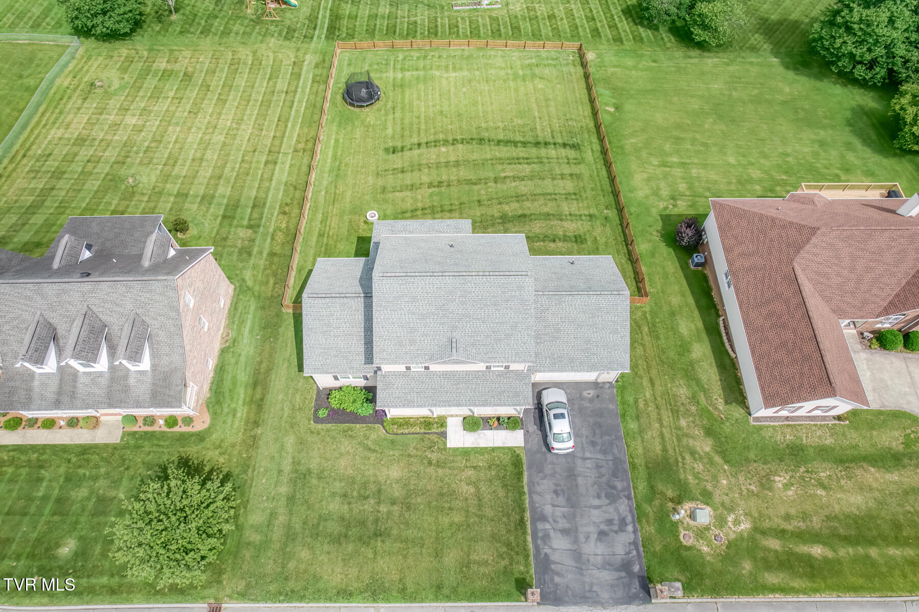 228 Country Meadows Circle