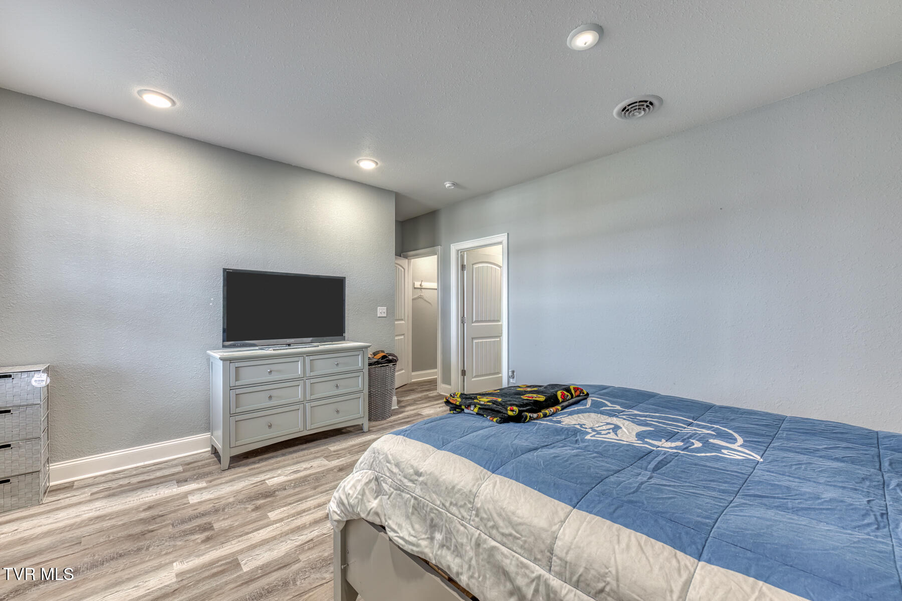 228 Country Meadows Circle