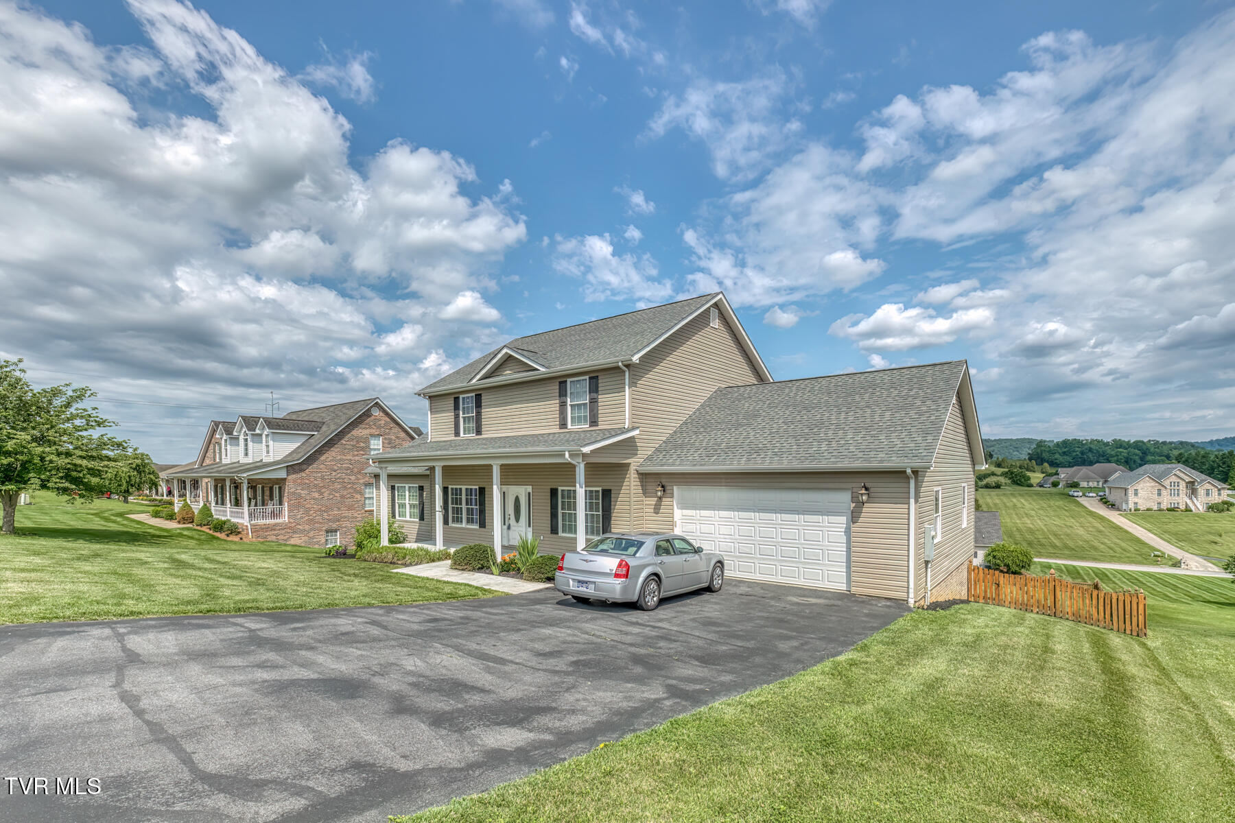 228 Country Meadows Circle