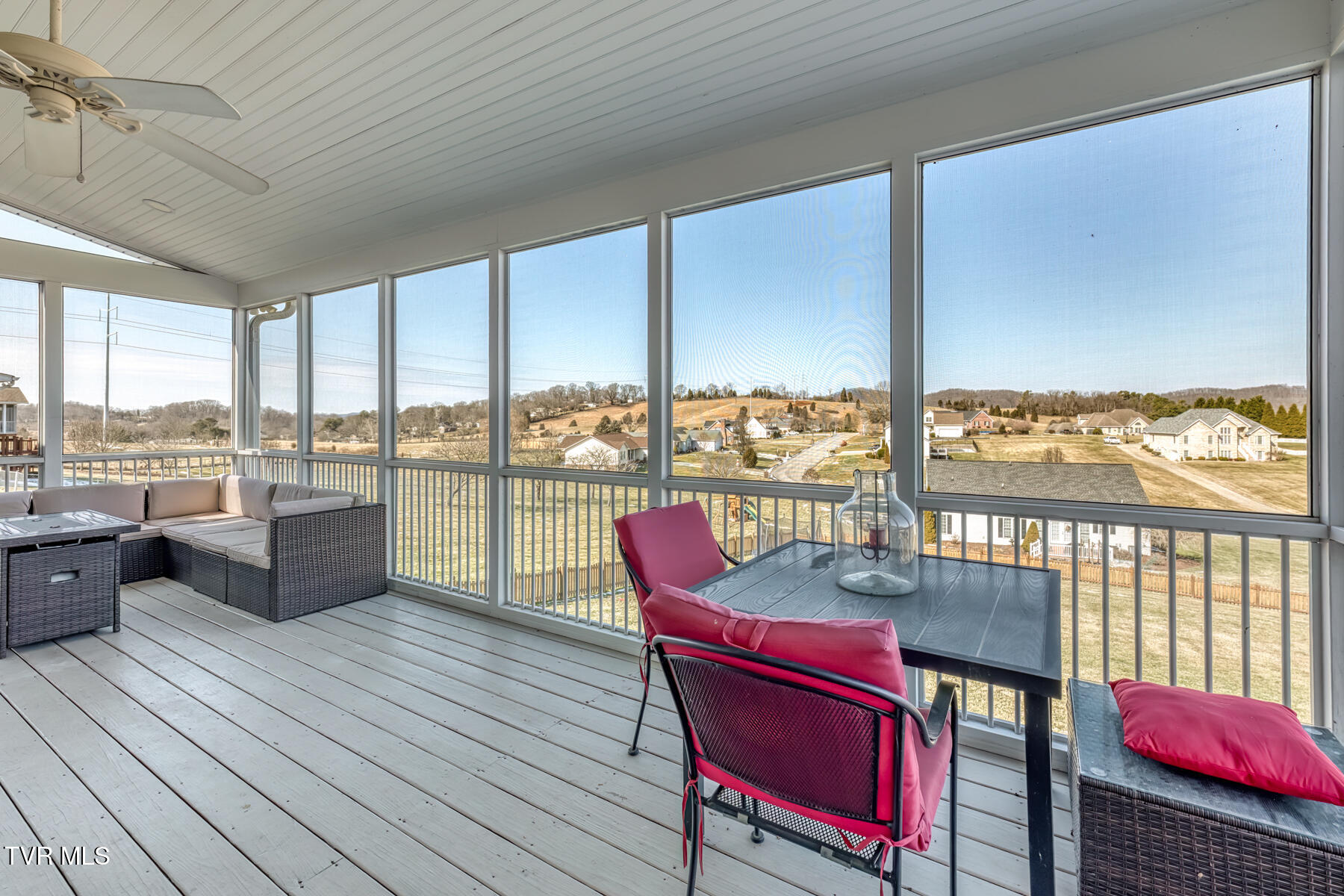 228 Country Meadows Circle